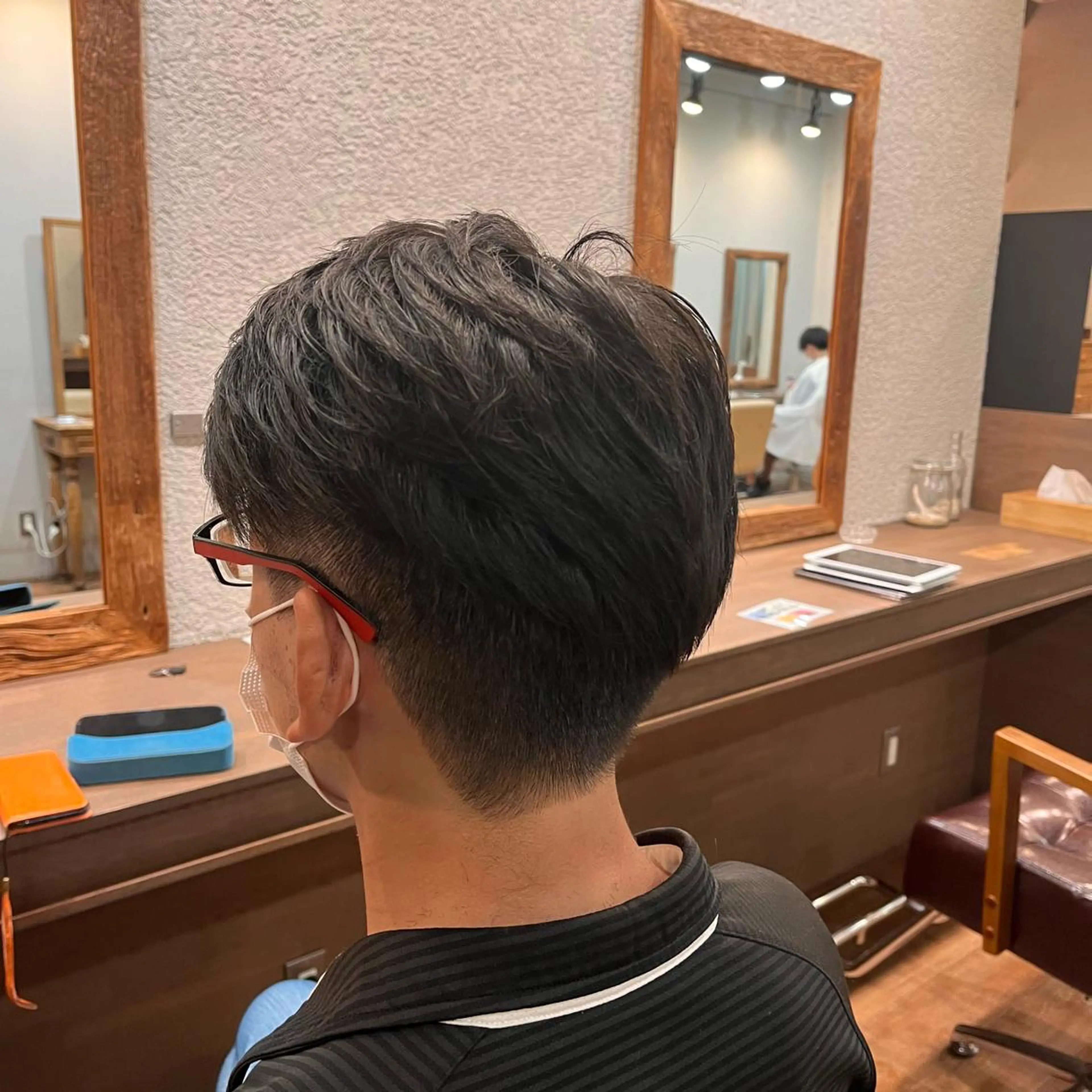 メンズ よしだ しおりのヘアスタイル