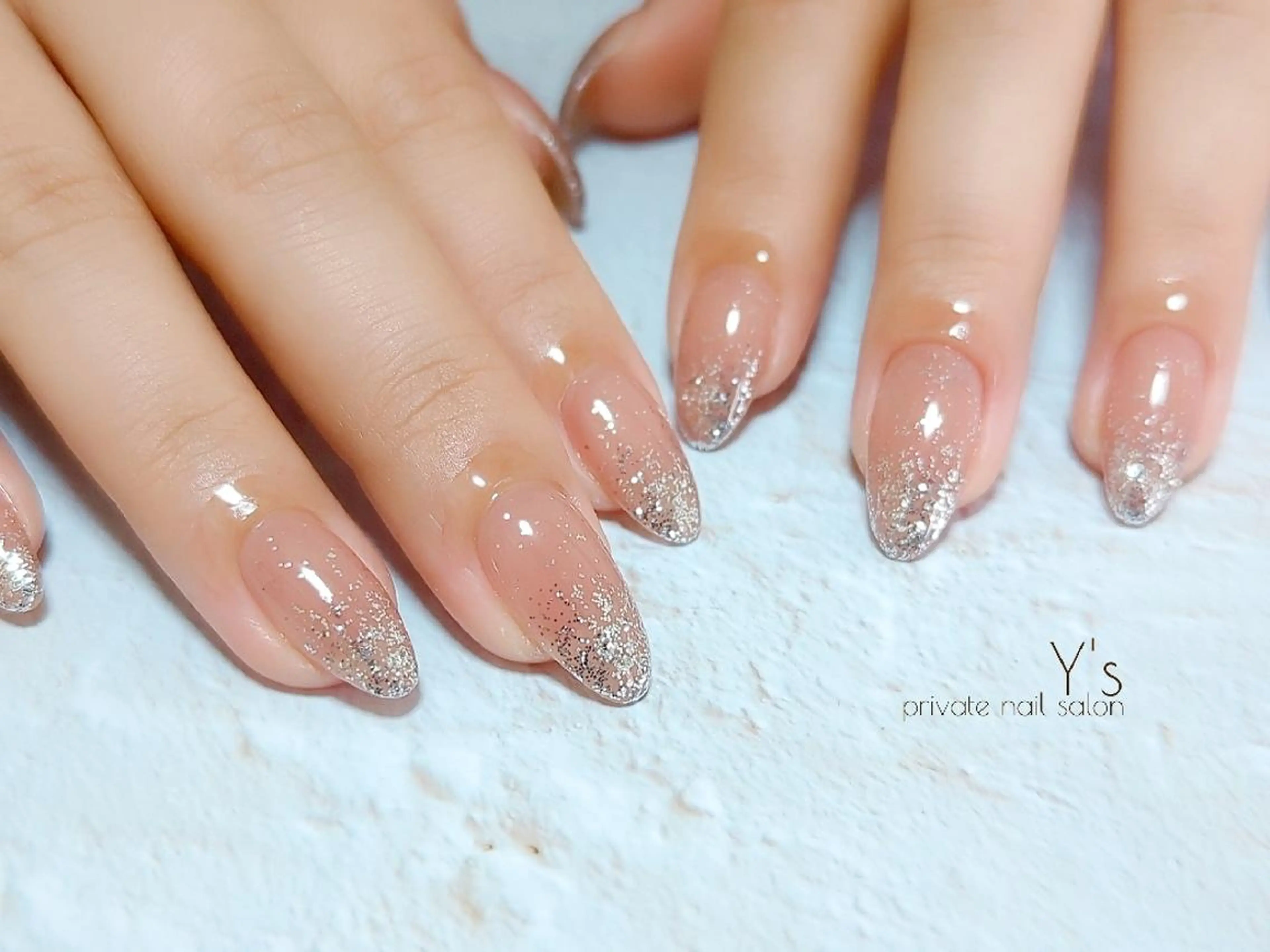 ネイル ハンドネイル YUMI NAGAI  のネイルデザイン