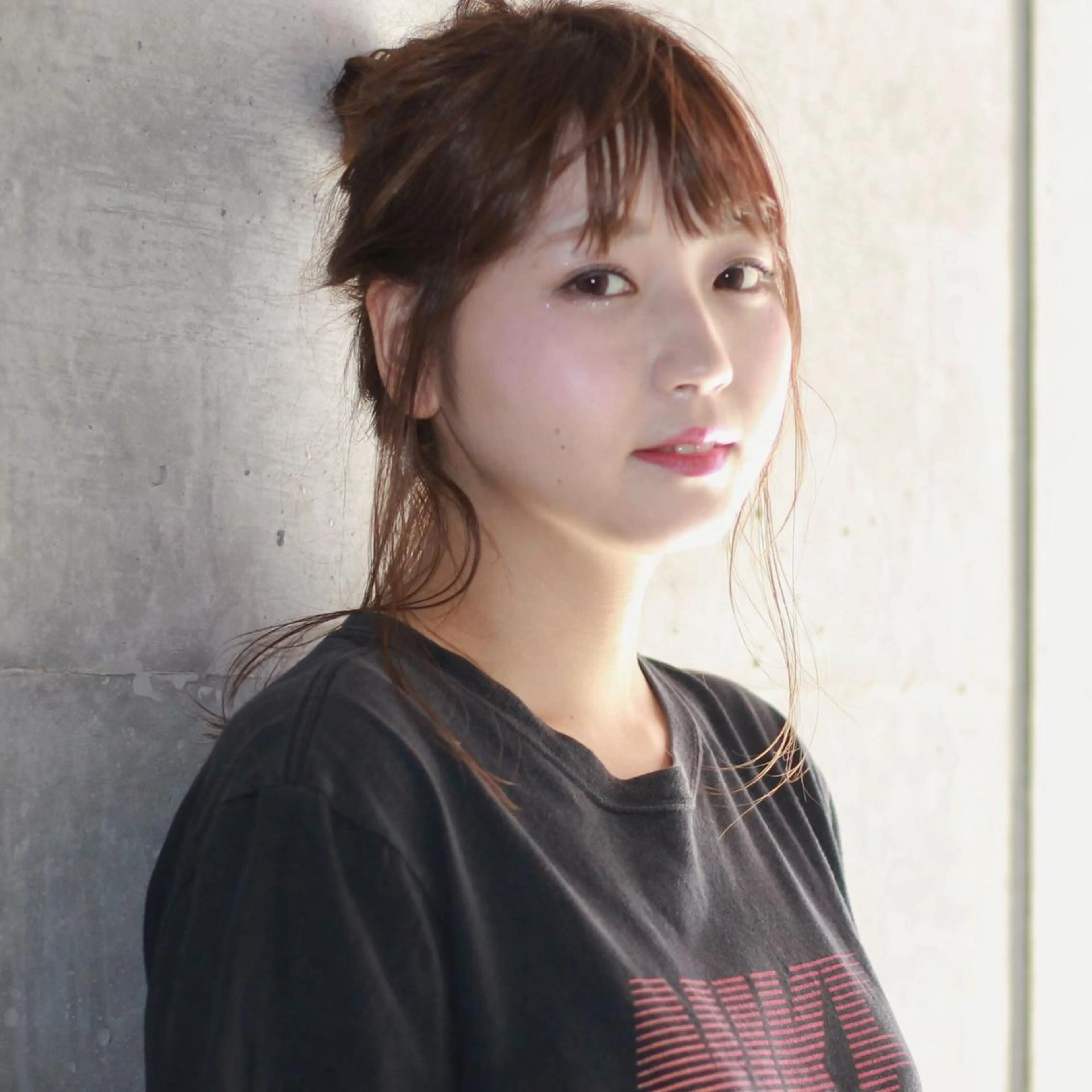 セミロング カラー ヘアアレンジ お団子ヘア 薬院:今泉/上川美幸 大人ヘア/暗髪カラーのヘアスタイル