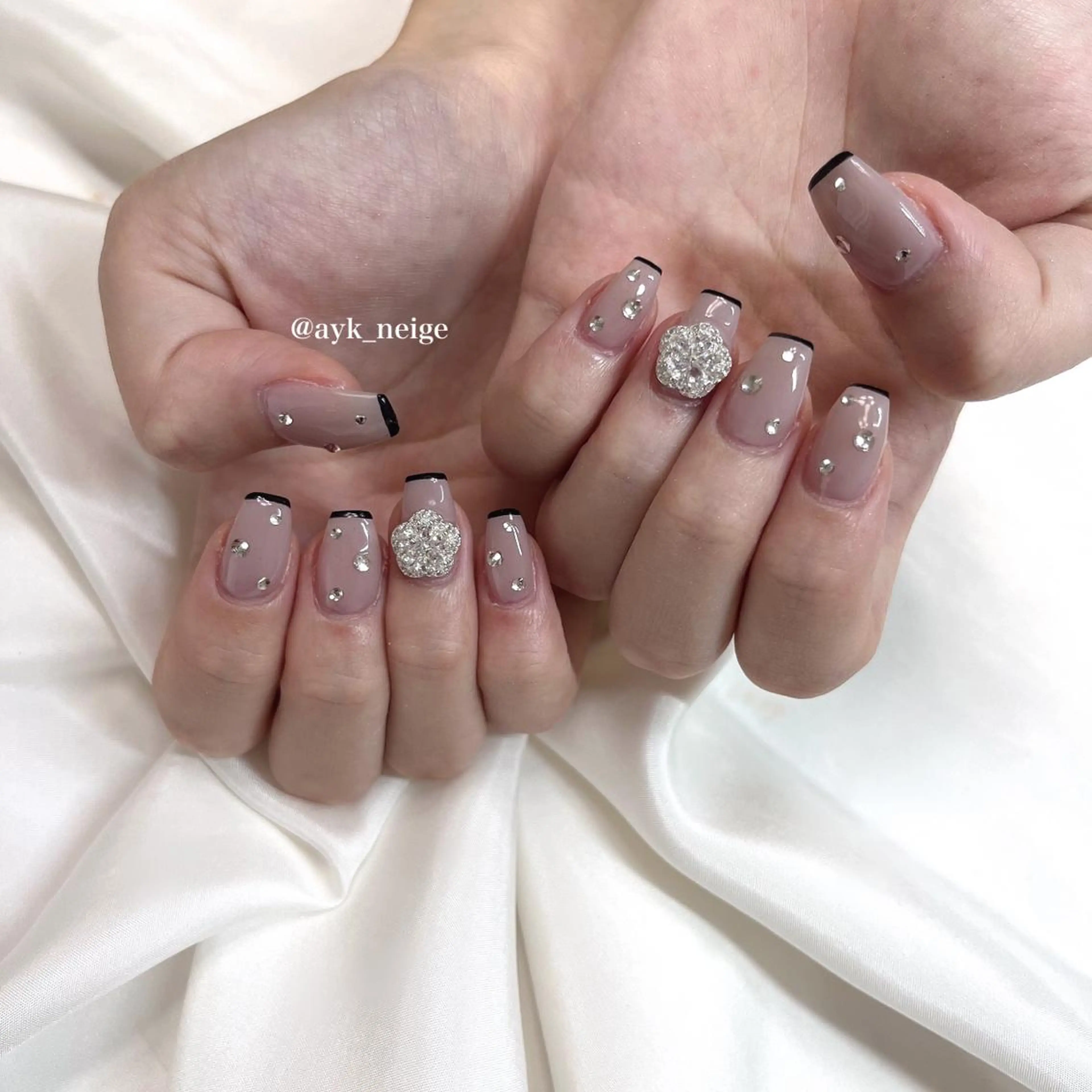 ネイル フットネイル フレンチネイル ガラスフレンチ グラデーション 韓国ネイル n'eige nail所属・大谷 綾香のネイルデザイン