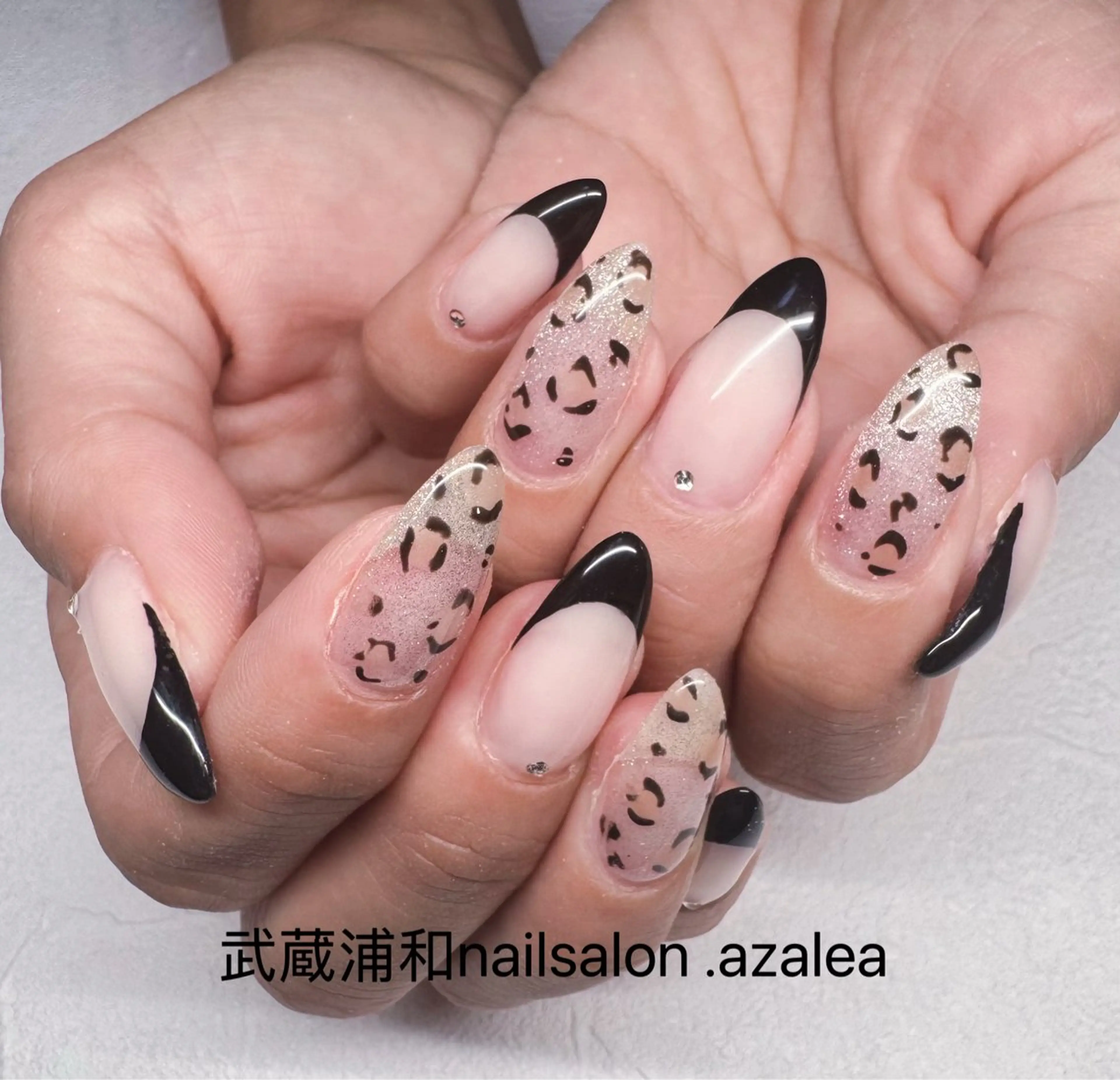 ネイル ハンドネイル R inのネイルデザイン