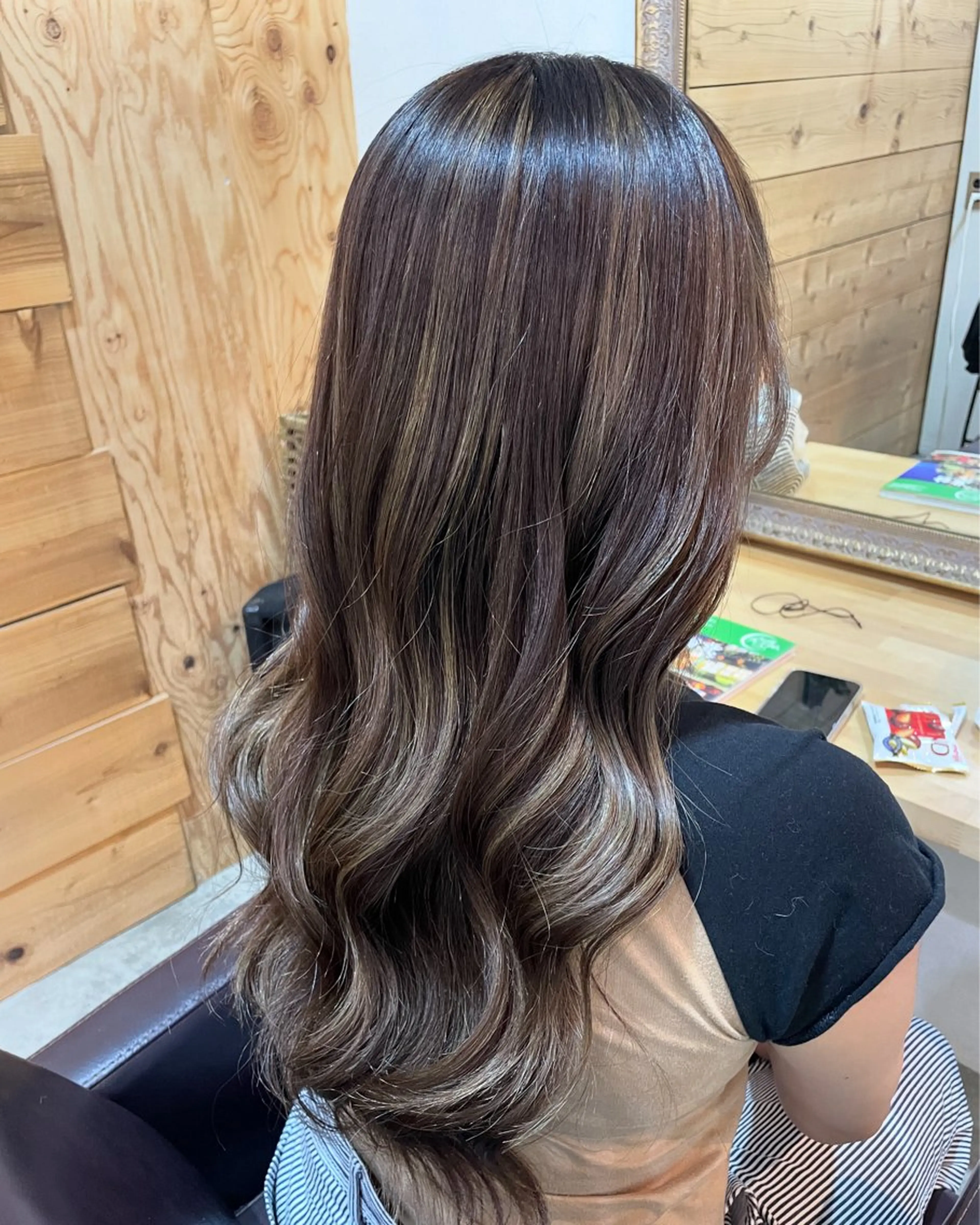 ロング カラー ハイライトカラー ハイライト 艶カラー/ハイトーン Anjuのヘアスタイル