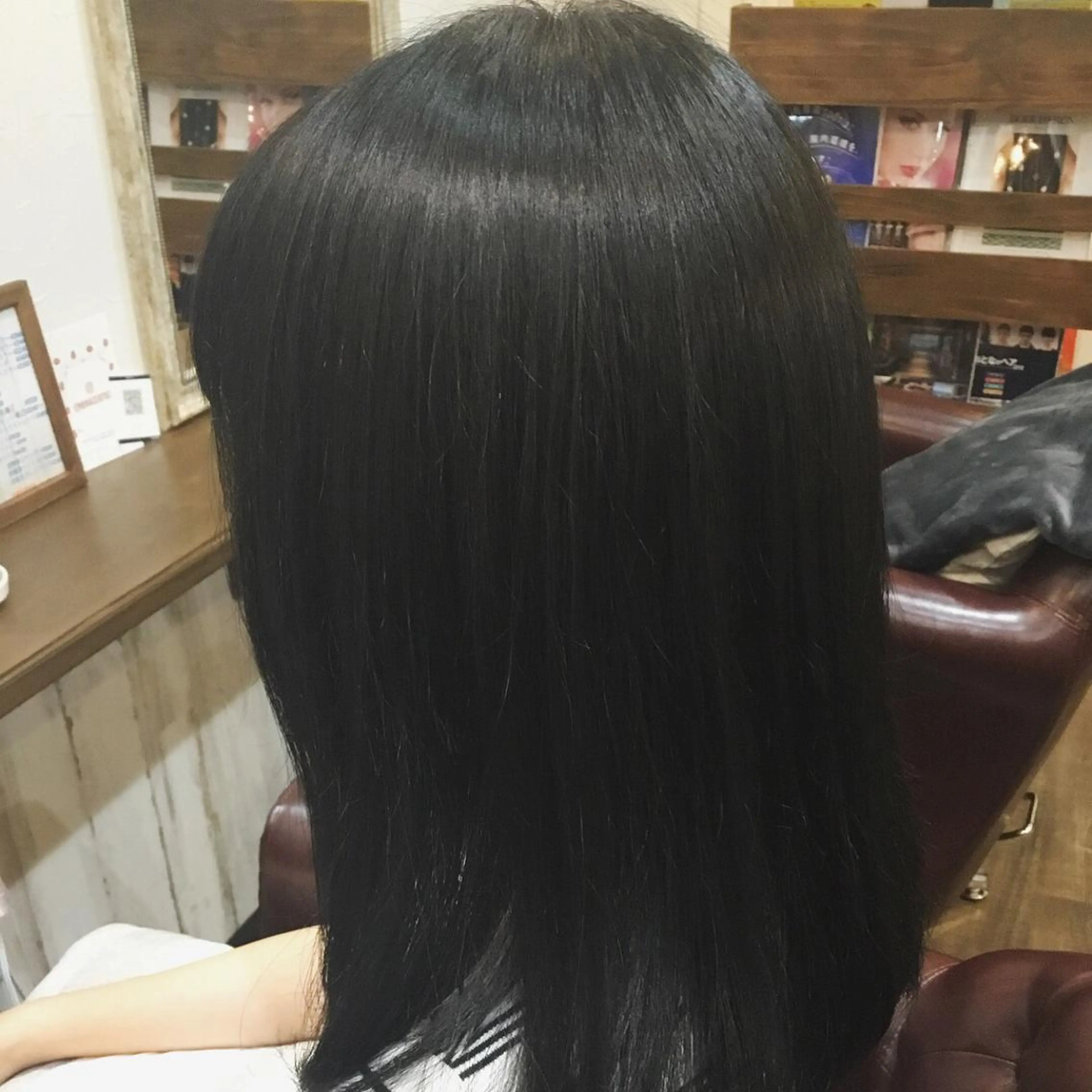 ミディアム カラー パーマ 金崎 新吾のヘアスタイル