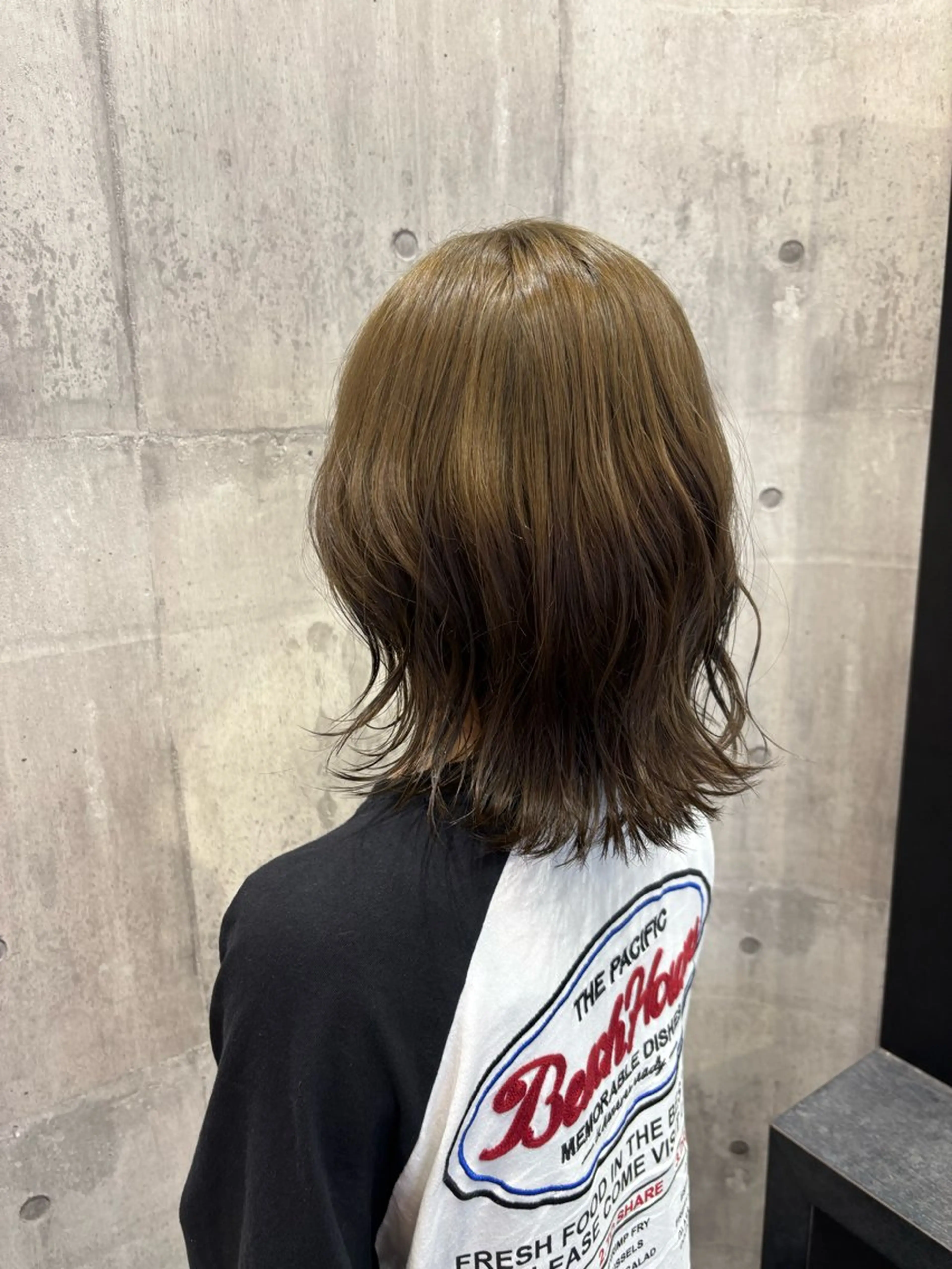 ミディアム カット ヘアカラー トリートメント EARTH 寺本尚生のヘアスタイル