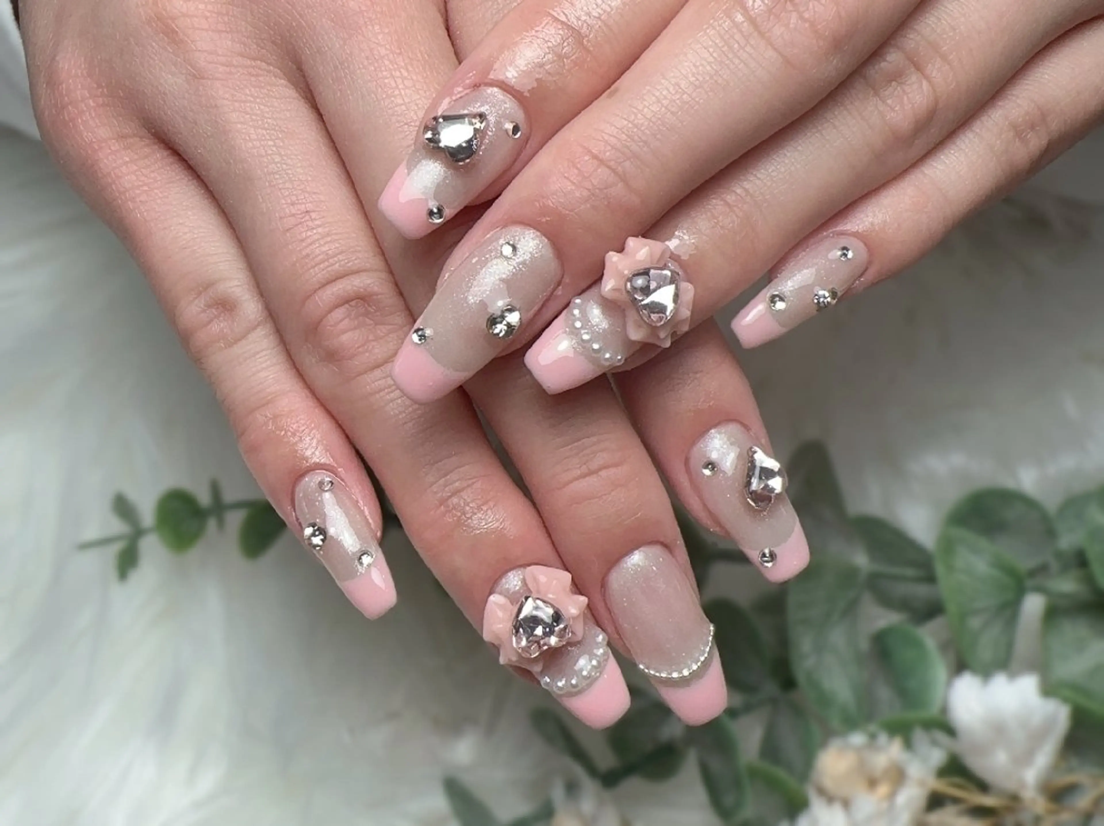 ネイル クリアネイル フラッシュネイル フットネイル フレンチネイル ジェルネイル ハンドネイル UM Nail Salonのネイルデザイン