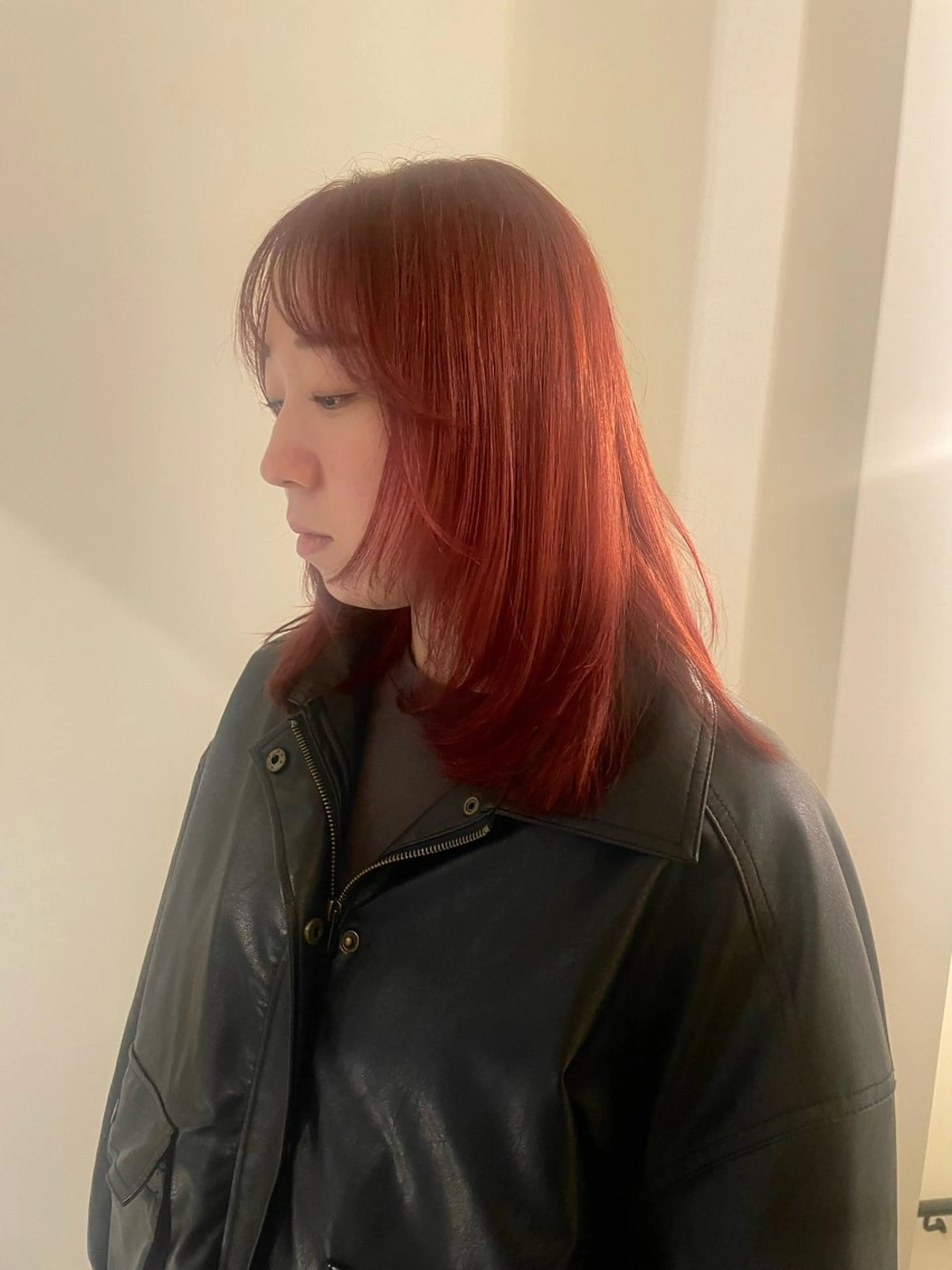 セミロング カラー ブリーチ ブリーチなしカラー カット ヘアカラー 渋谷 留菜のヘアスタイル