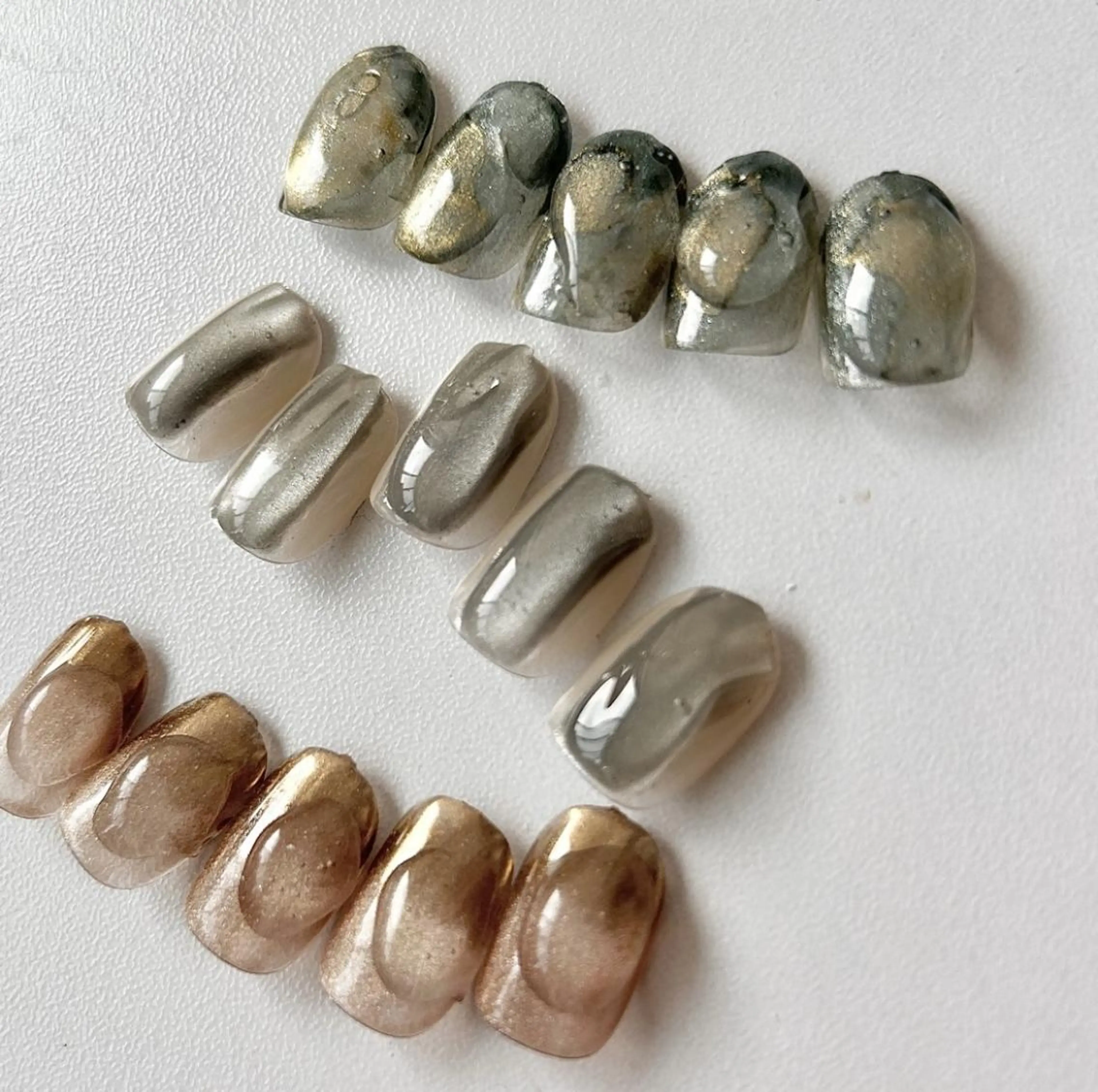 ネイル Ray. ちゅるん系ニュアンスのネイルデザイン