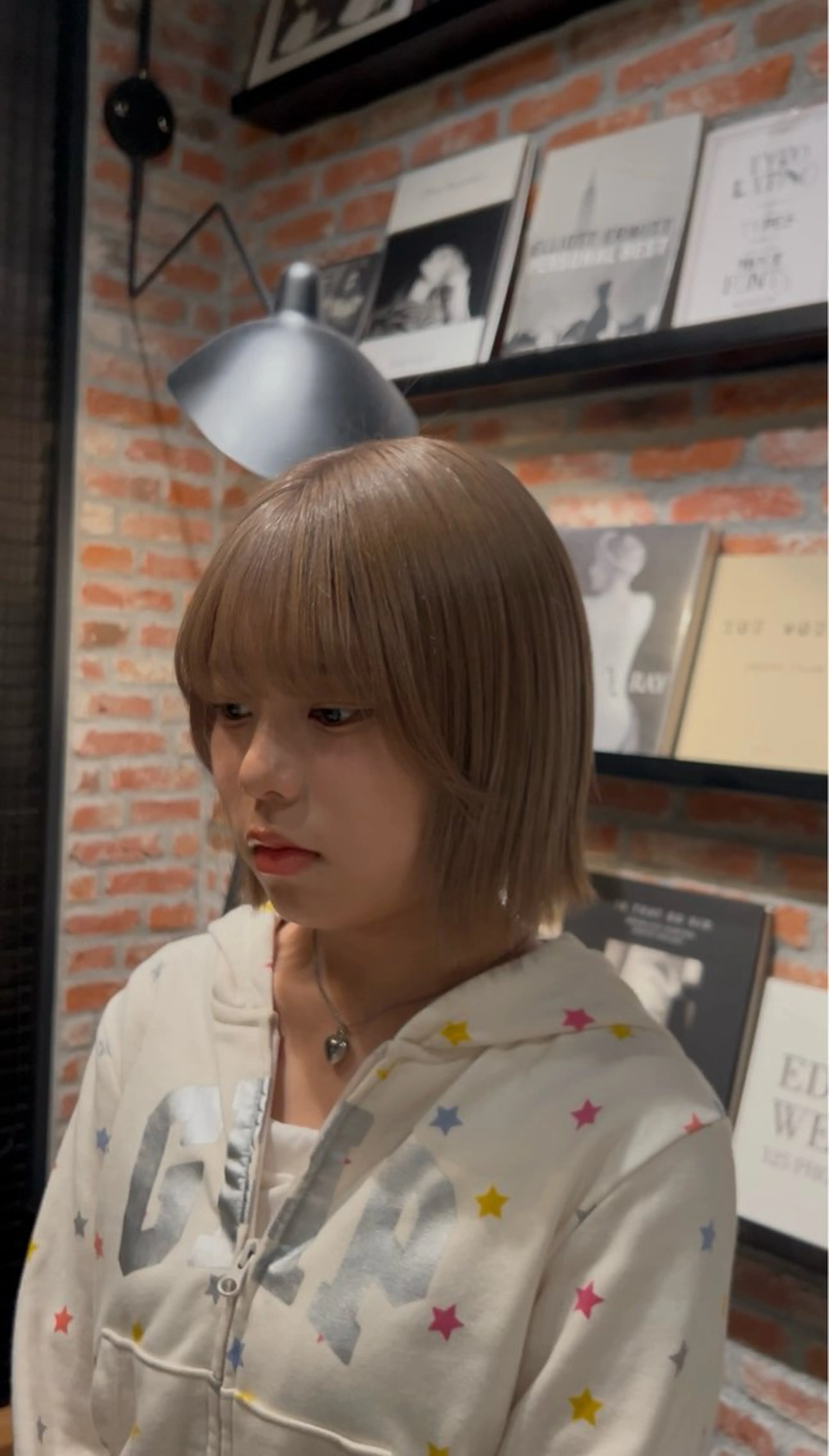 カラー organic＋atelier所属・りお ブリーチカラーのヘアスタイル