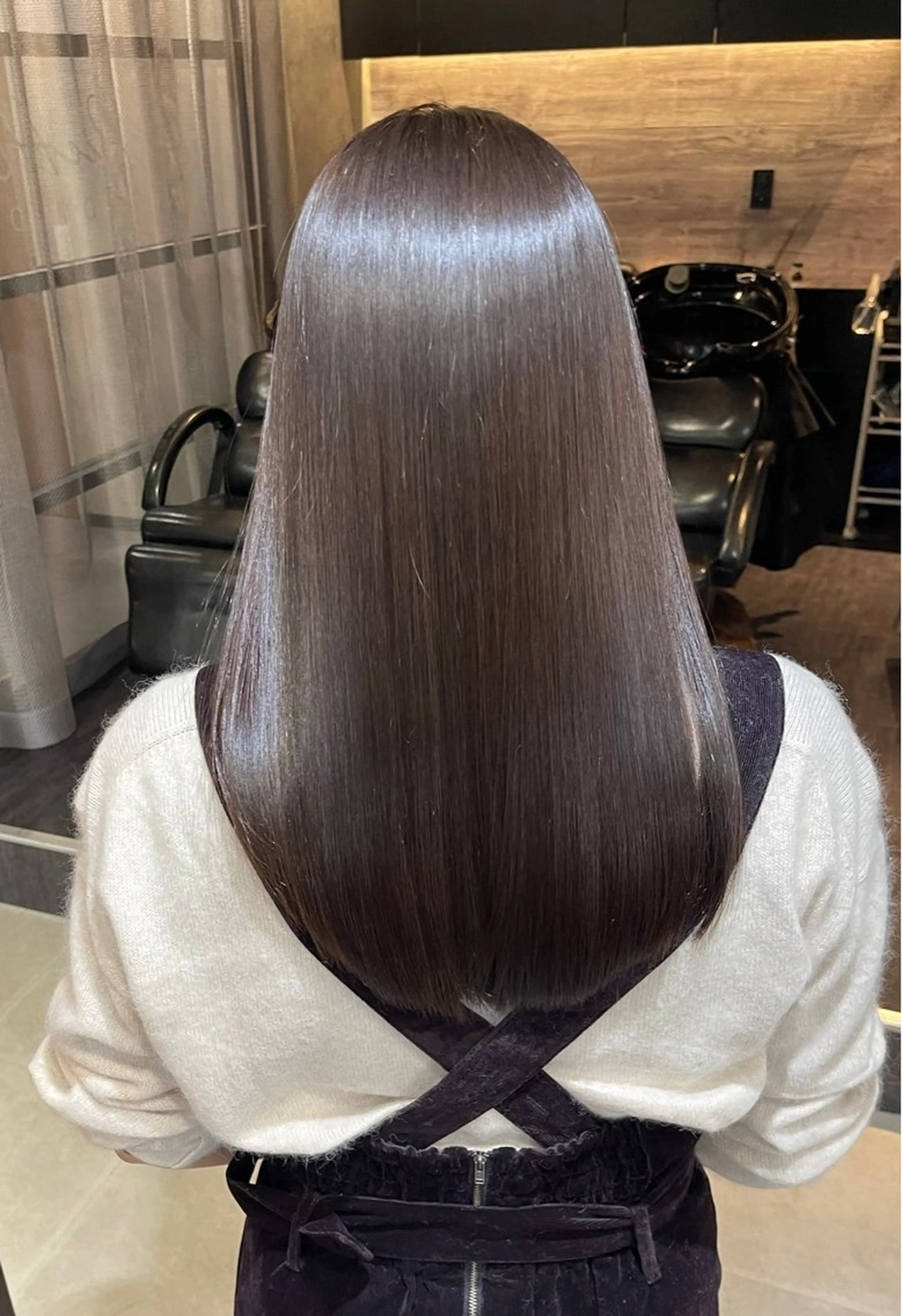 縮毛矯正＋カット+トリートメント+long(＋550​〜​2200)の写真