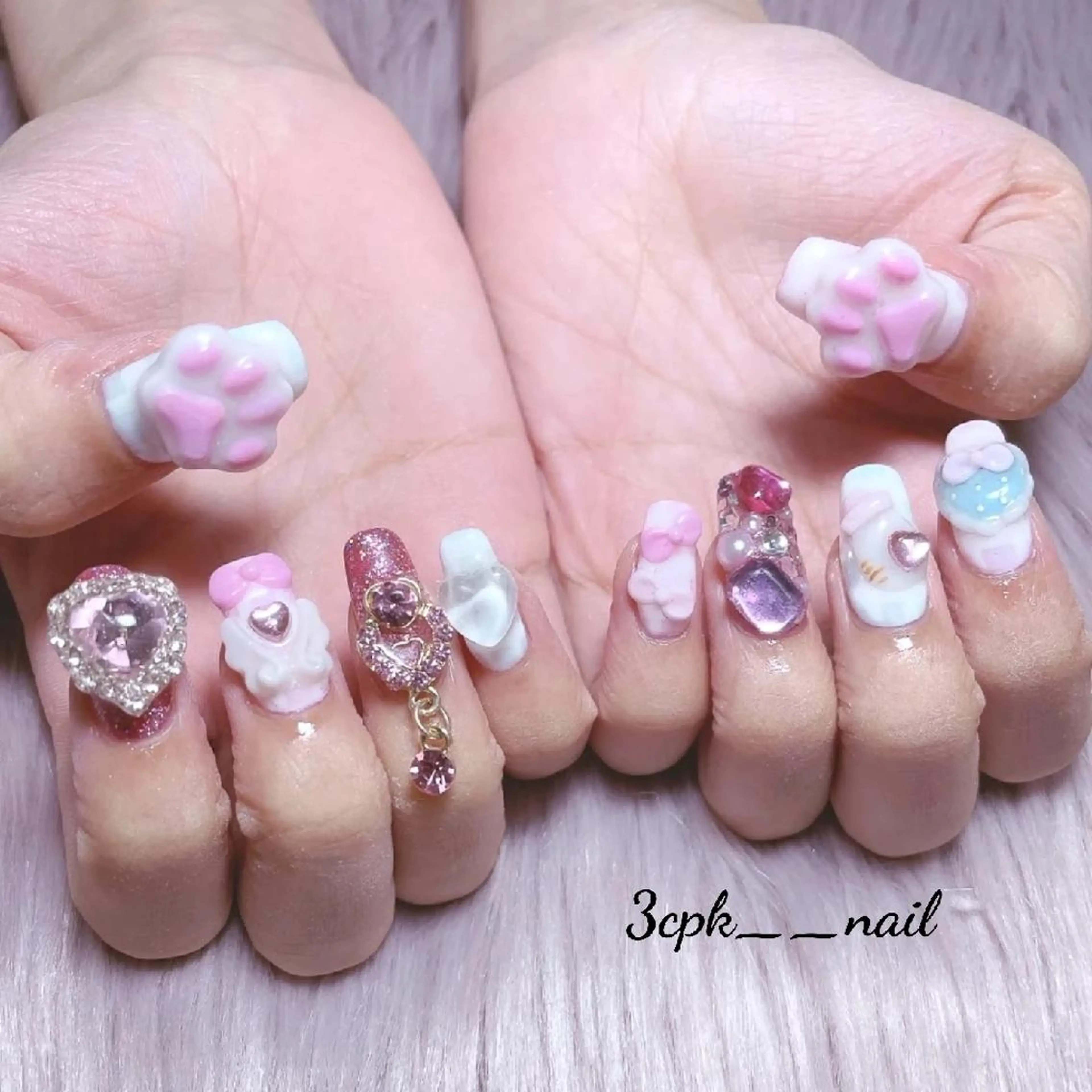 ネイル 稲垣 江梨花のネイルデザイン