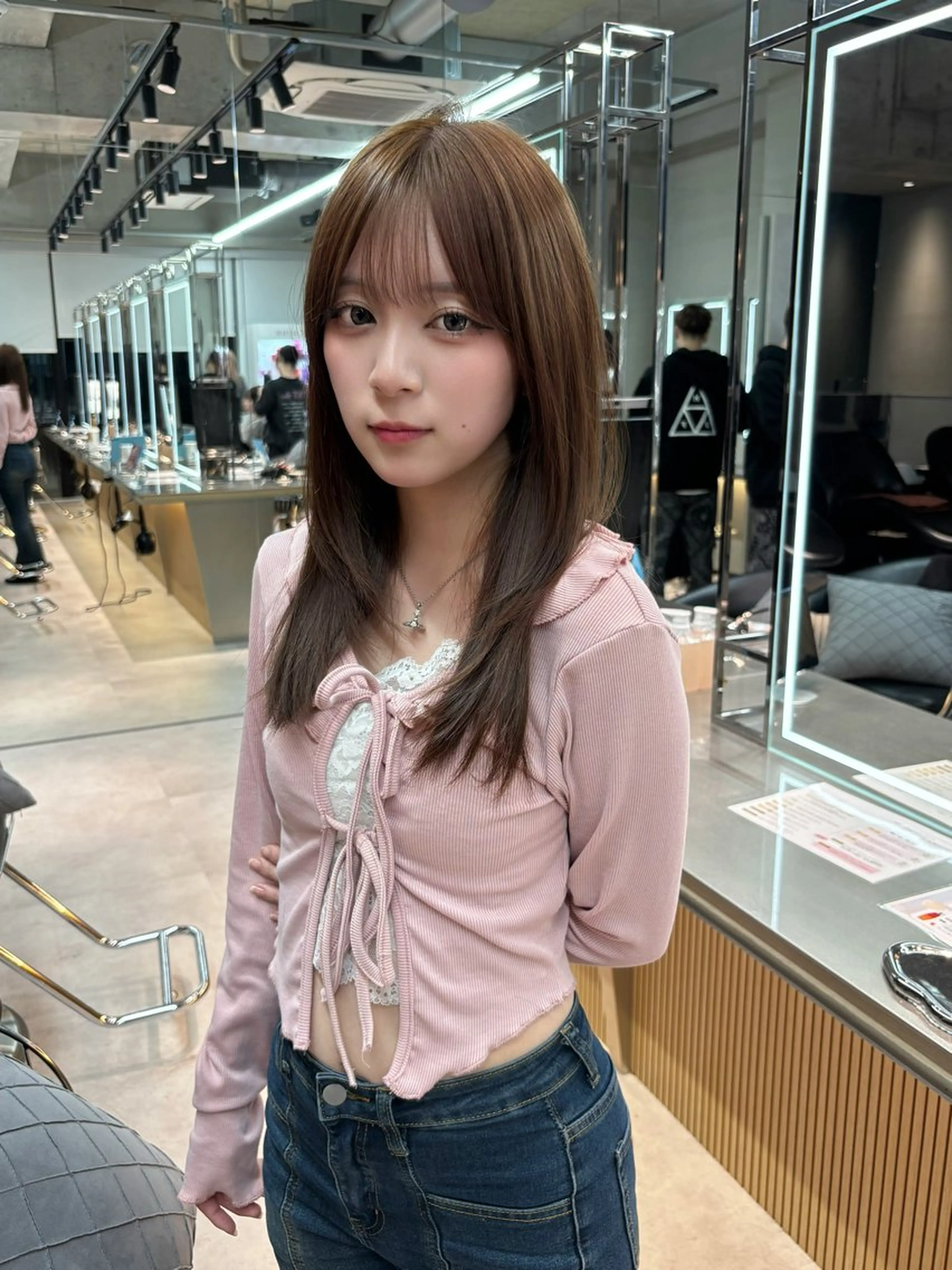 ミディアム カラー ミディアムレイヤー 透明感カラー ボブ 顔まわりレイヤー 韓国風ヘア 【美髪矯正】 吉村　清志のヘアスタイル