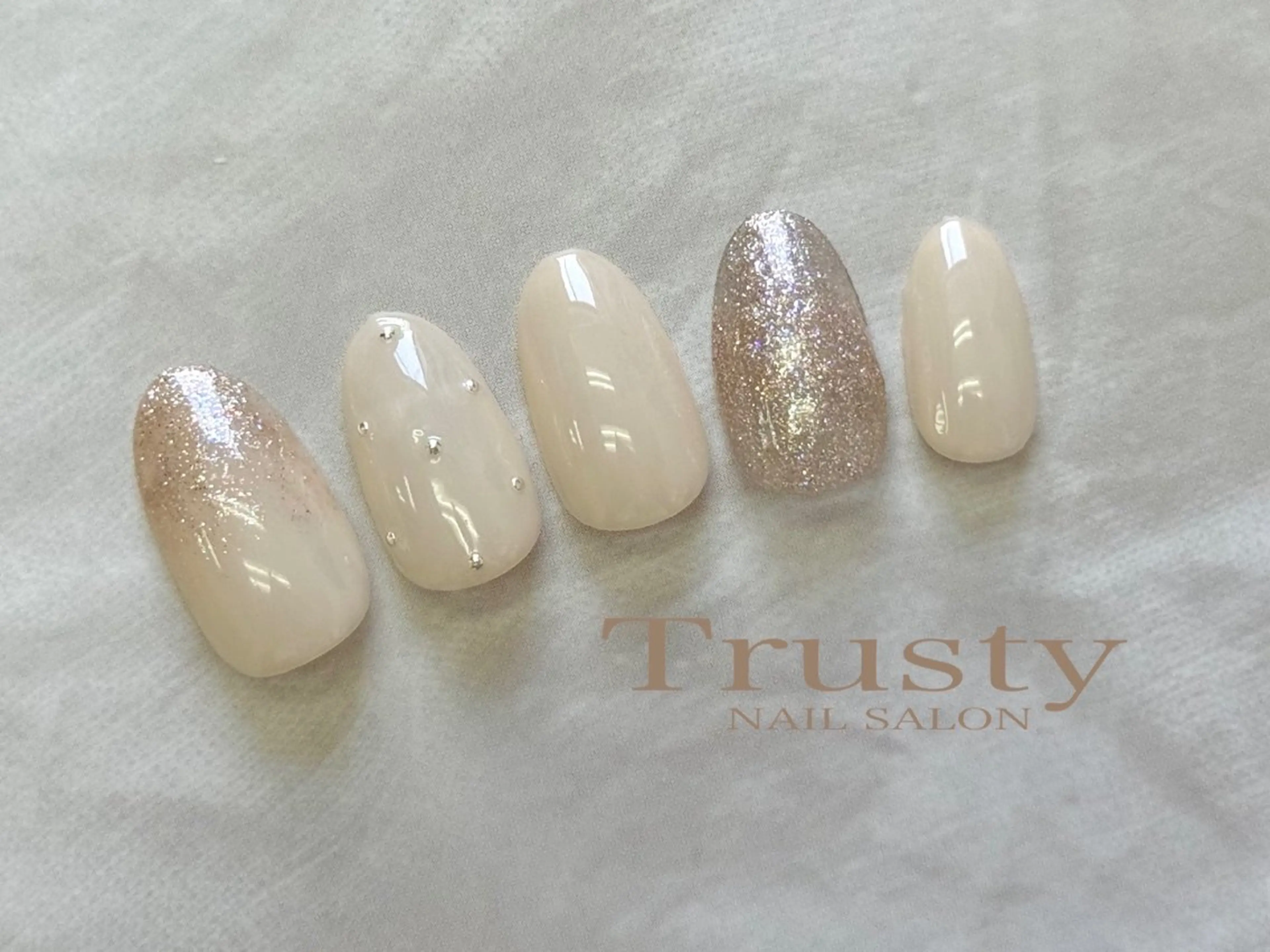 ネイル Trusty新小岩 杉山のネイルデザイン