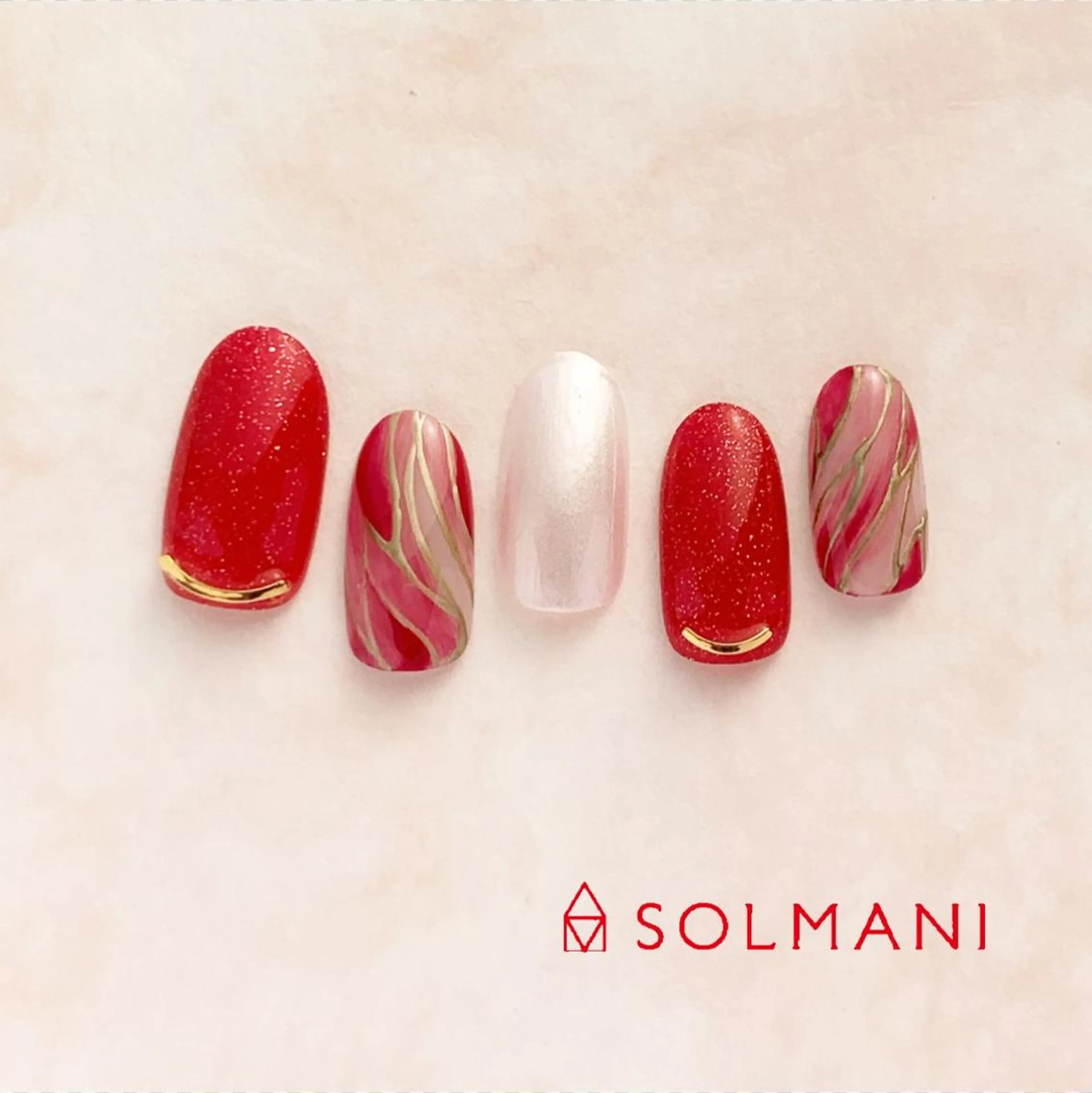 ネイル SOLMANI 予約担当のネイルデザイン