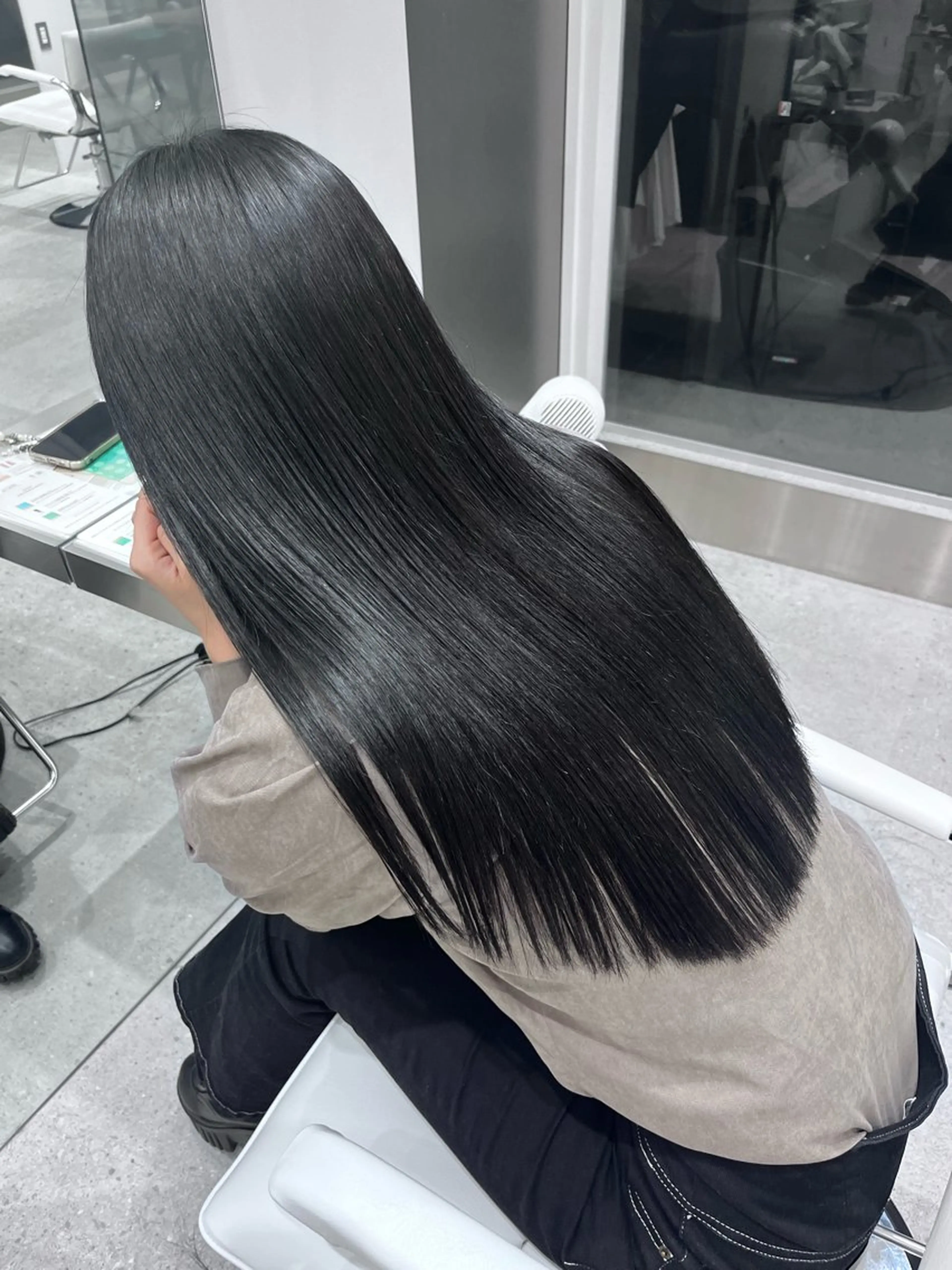 ロング 髪質改善 縮毛矯正 トリートメント AIKA🤍 カットモデル募集🫧のヘアスタイル