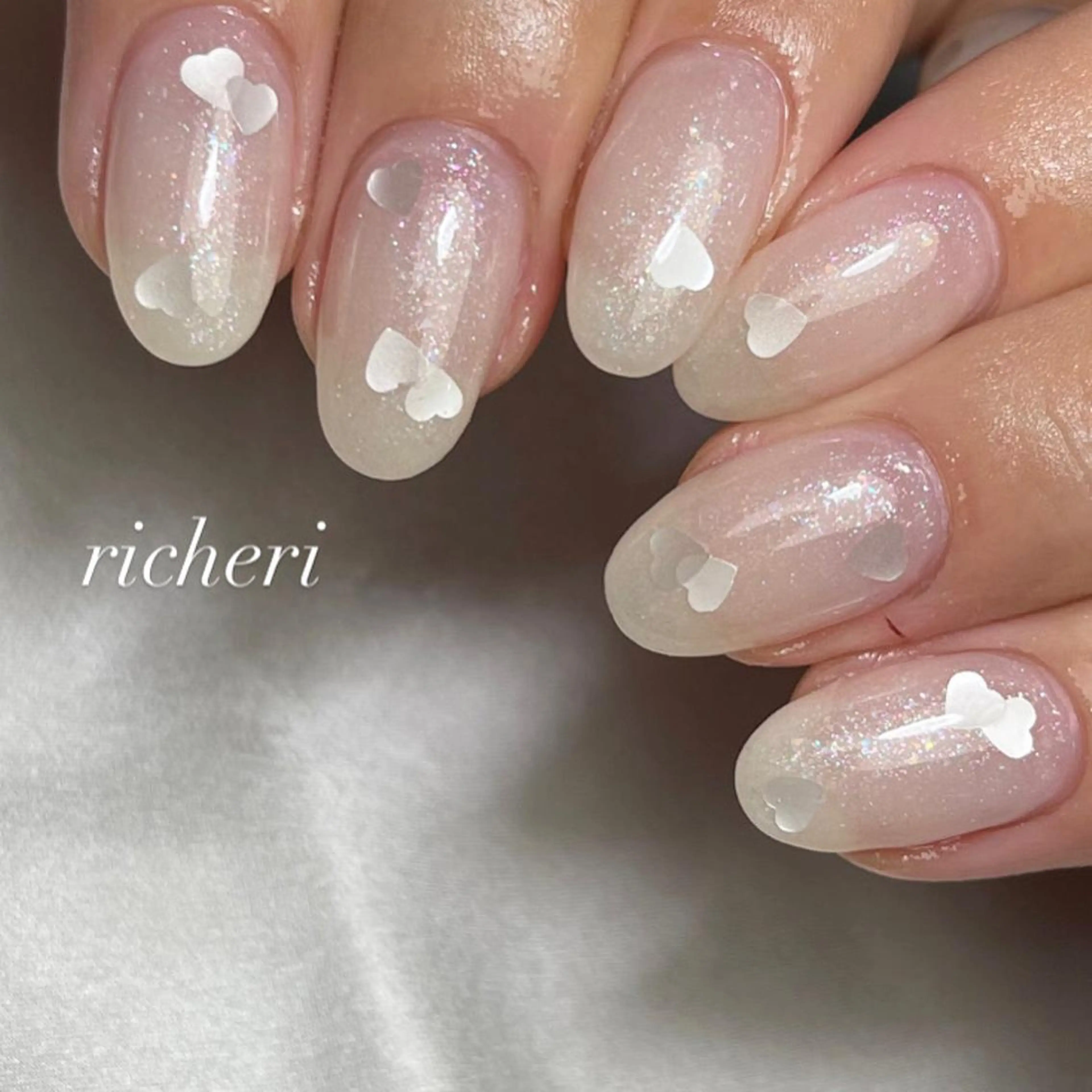 ミディアム ネイル ハンドネイル richeri beautyのエステ・リラクイメージ