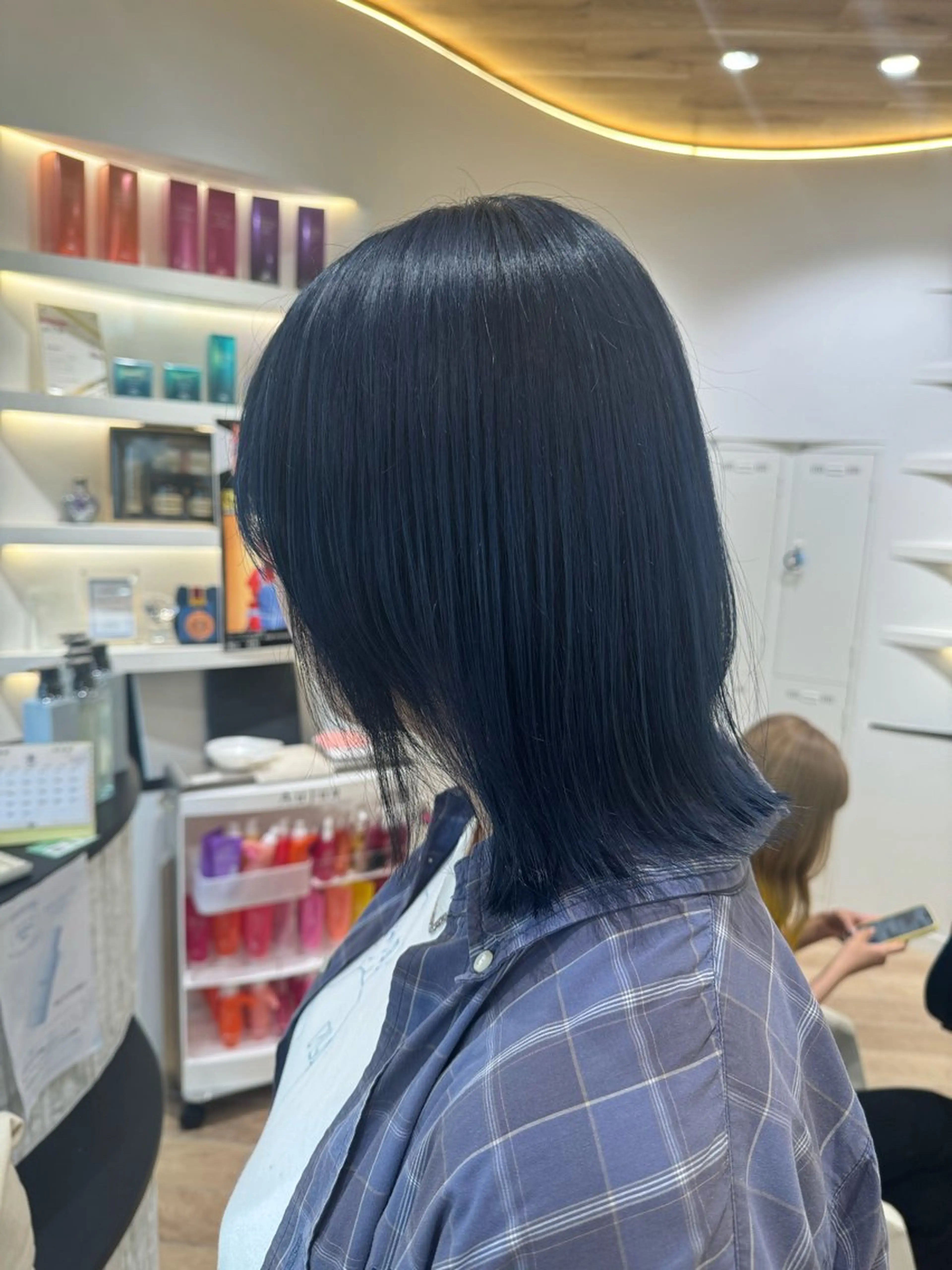 ミディアム カラー 垢抜け/レイヤー/ ハイトーン/アスナのヘアスタイル