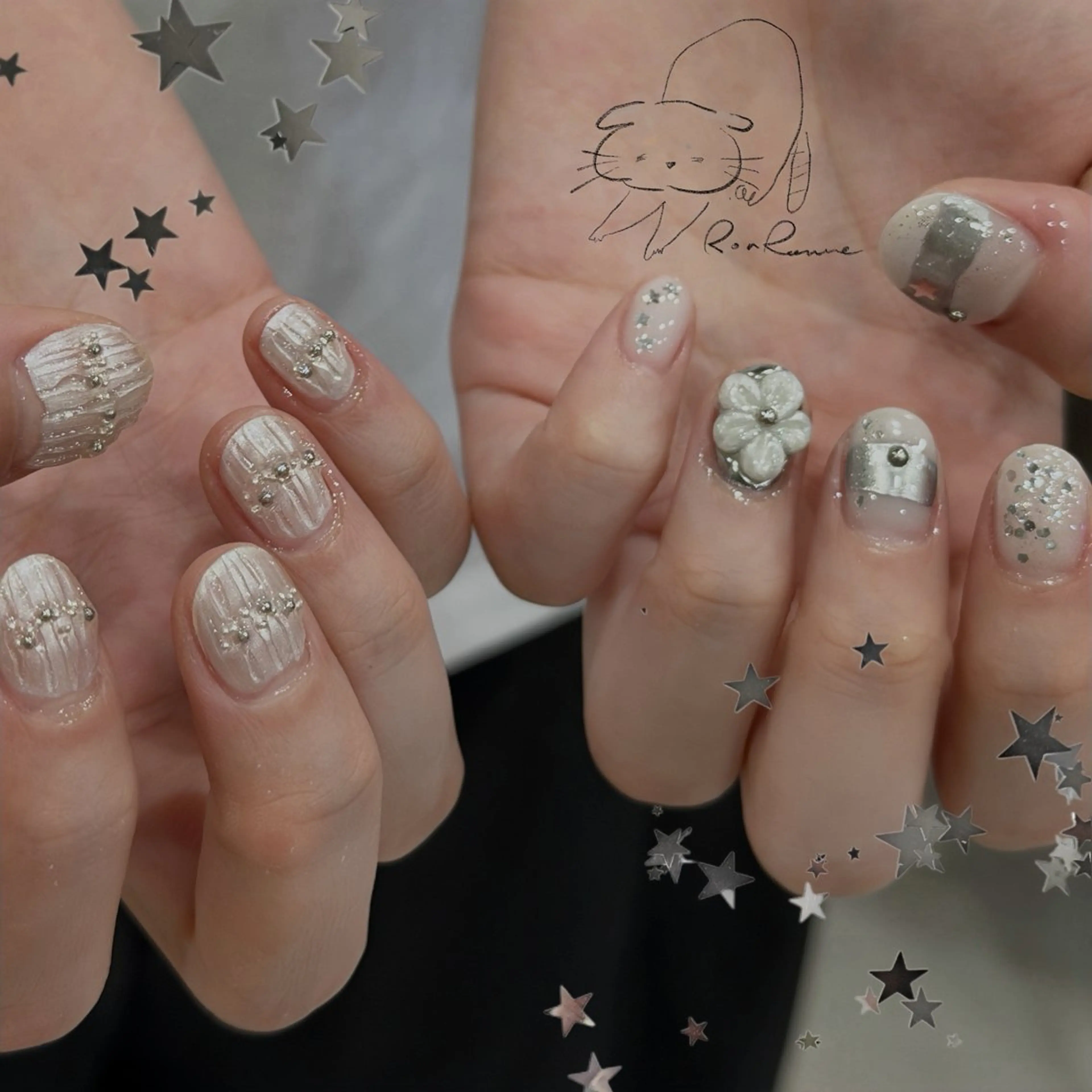 ネイル オーロラネイル 長さ出し フレンチネイル ジェルネイル ミラーネイル ハンドネイル Cho Artネイル所属・ronronne .のネイルデザイン