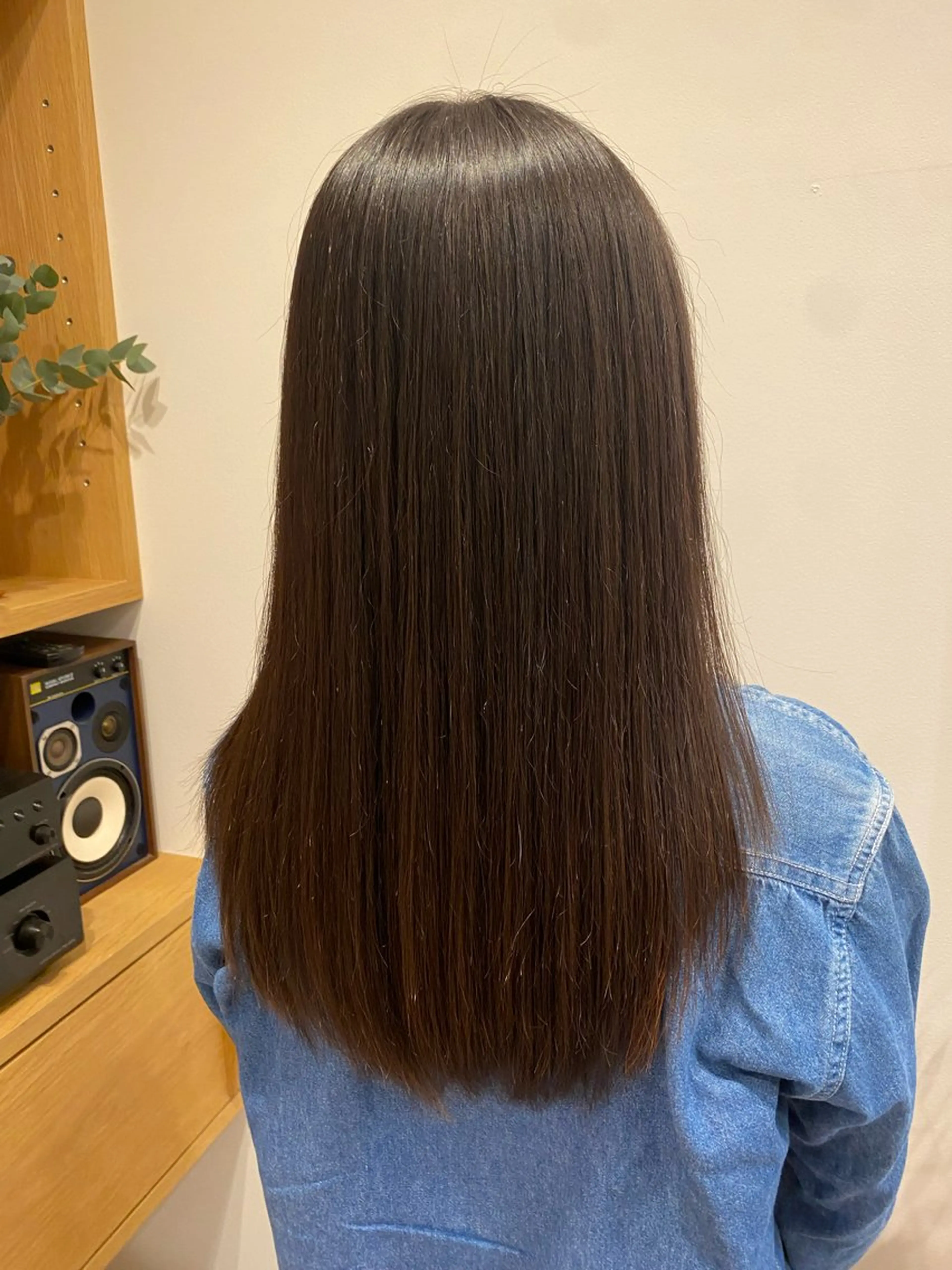 ロング 伸ばしかけ レイヤーカット ロング 伊藤 優花のヘアスタイル