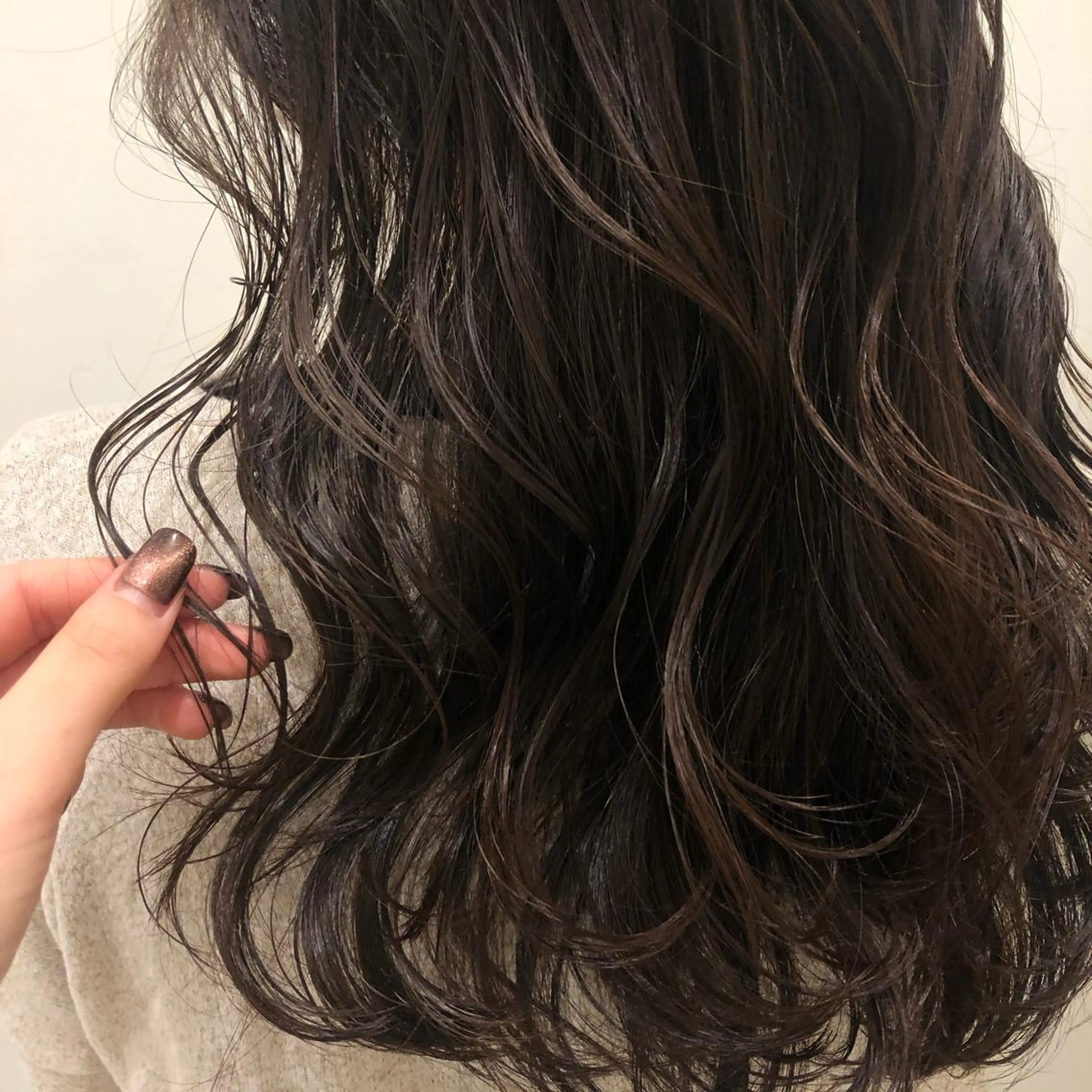 ロング 銀座／レイヤーカット 🤍内野すみれのヘアスタイル