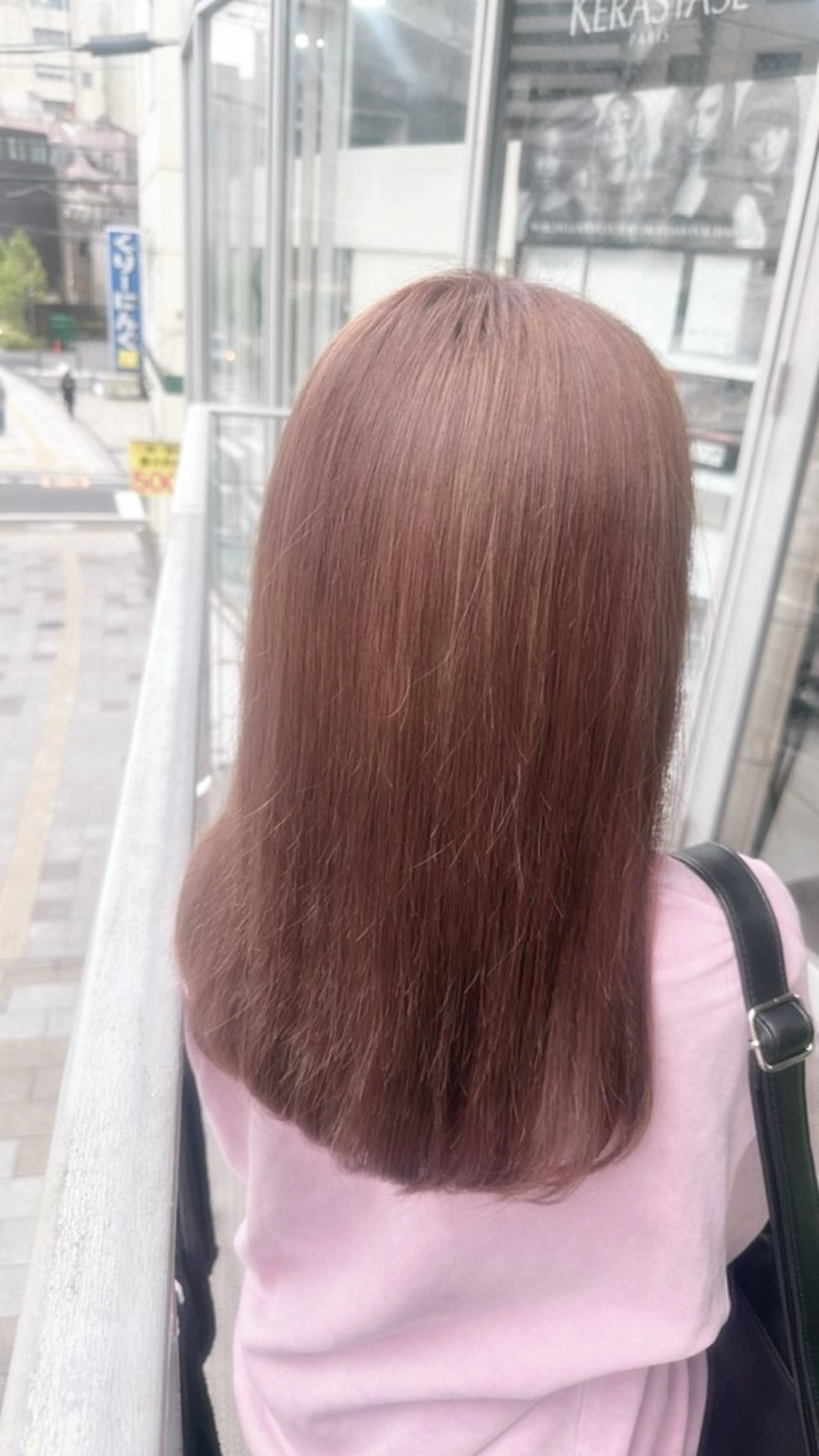 ロング 吉田 愛梨のヘアスタイル