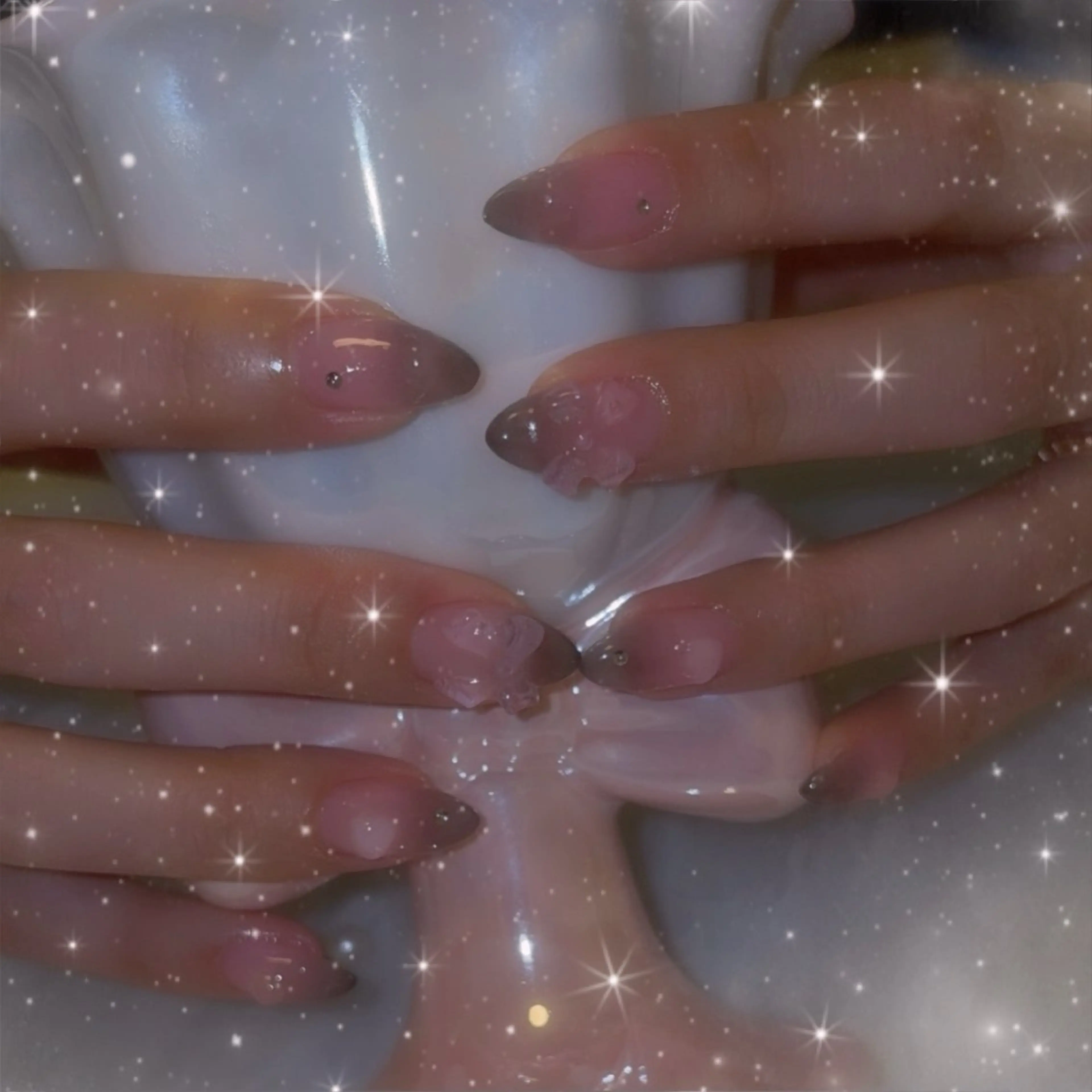 ネイル LUANA所属・LUANA ジュリのネイルデザイン