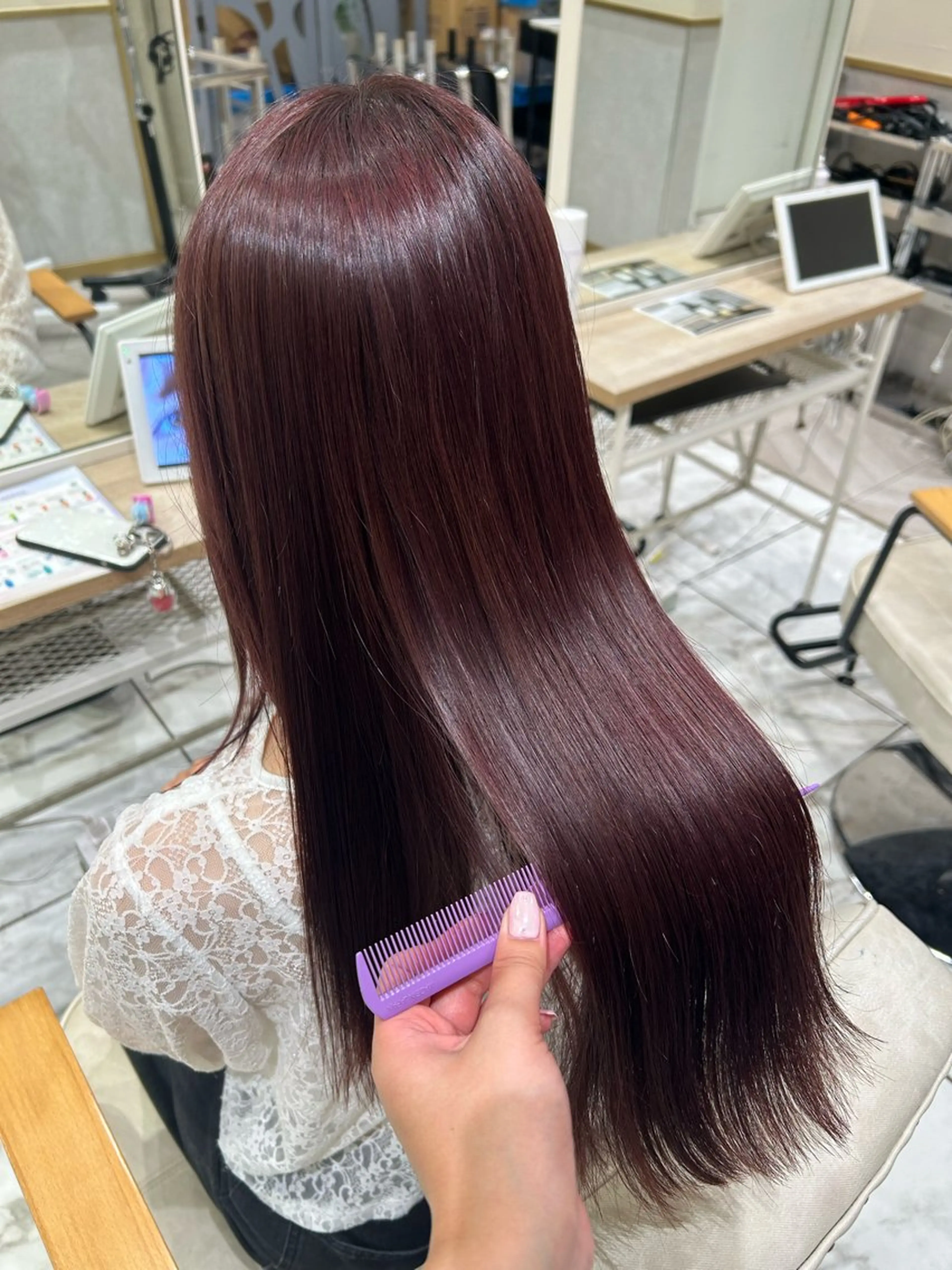 ロング カラー 暖色系ツヤカラー コトノ🫧のヘアスタイル