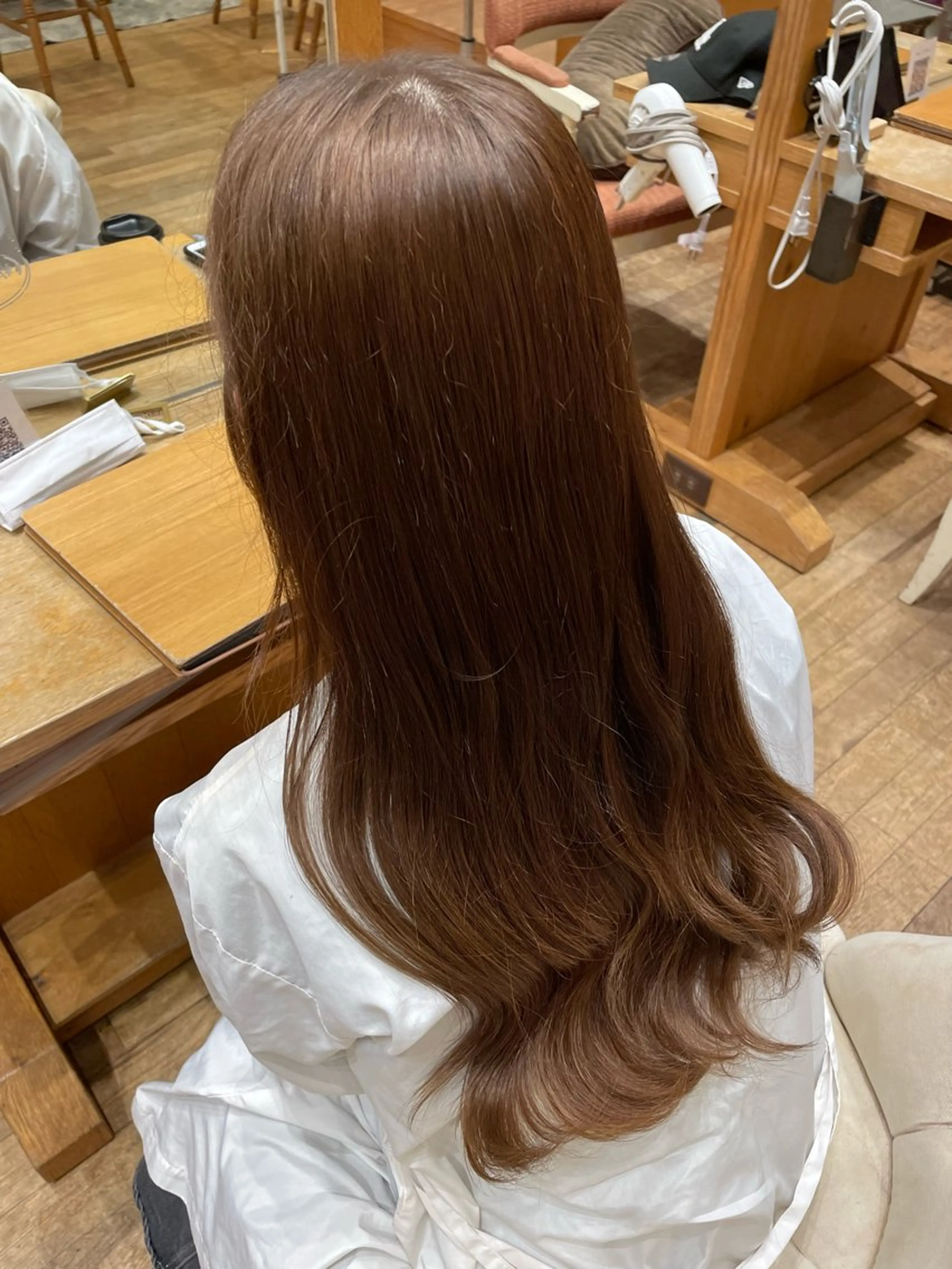 ロング カラー ベージュカラー パーマ／似合わせヘア 嶋 彩芽のヘアスタイル