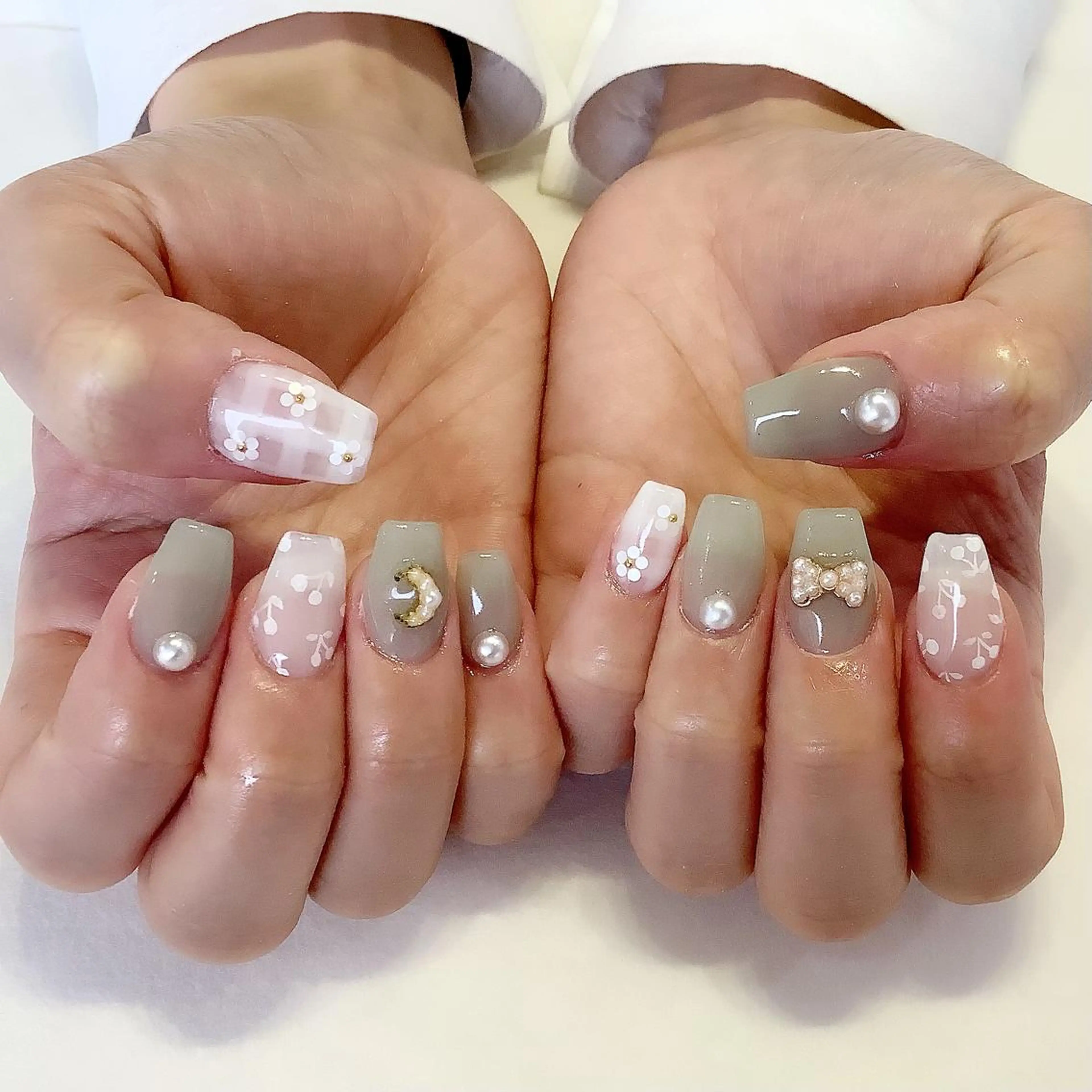 ネイル ハンドネイル 💎🐰 saki. m 🐰💎のネイルデザイン