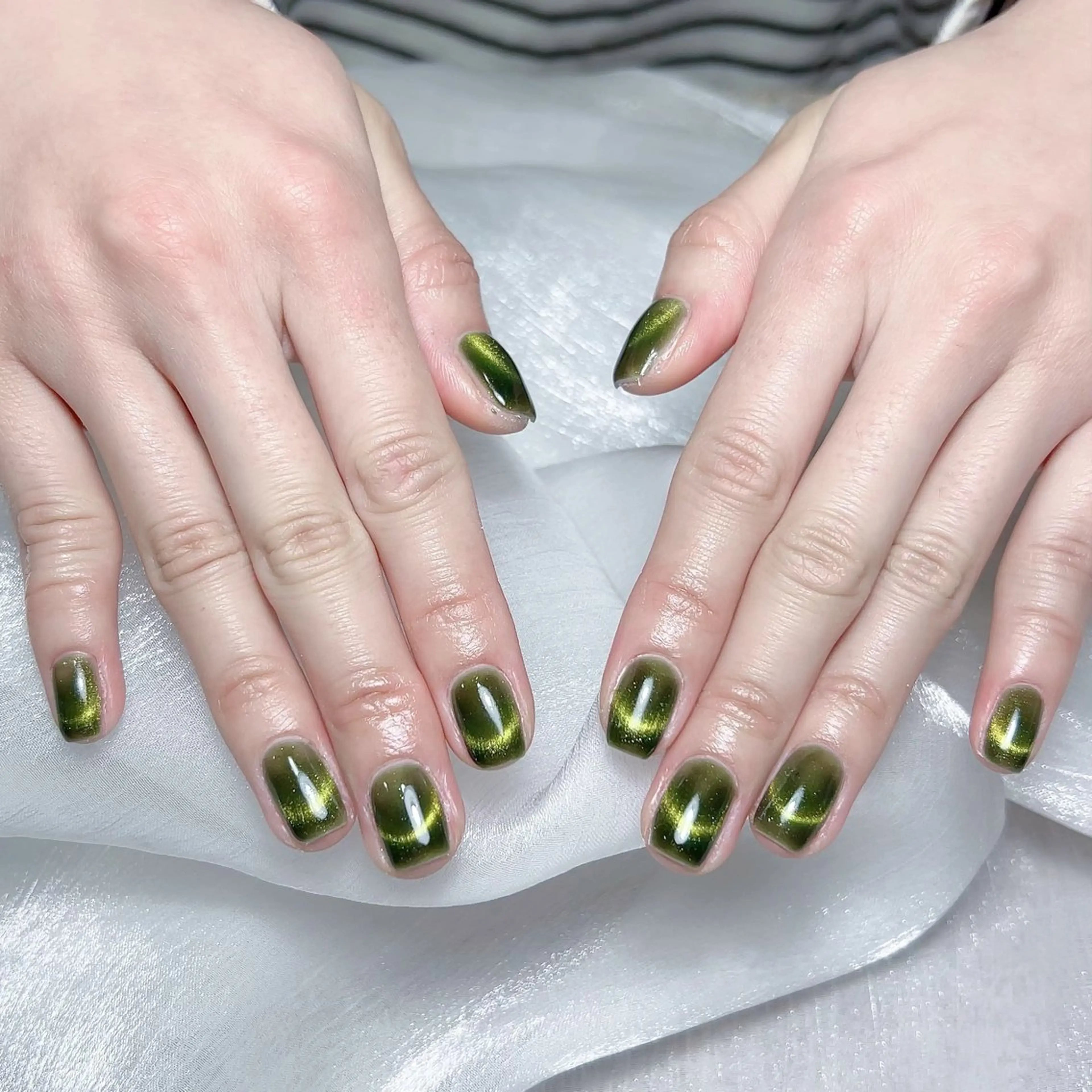 メンズ ネイル メンズ韓国風 アートネイル オーロラネイル ガーリー キラキラネイル ハンドネイル Nail salon 木にいるのネイルデザイン