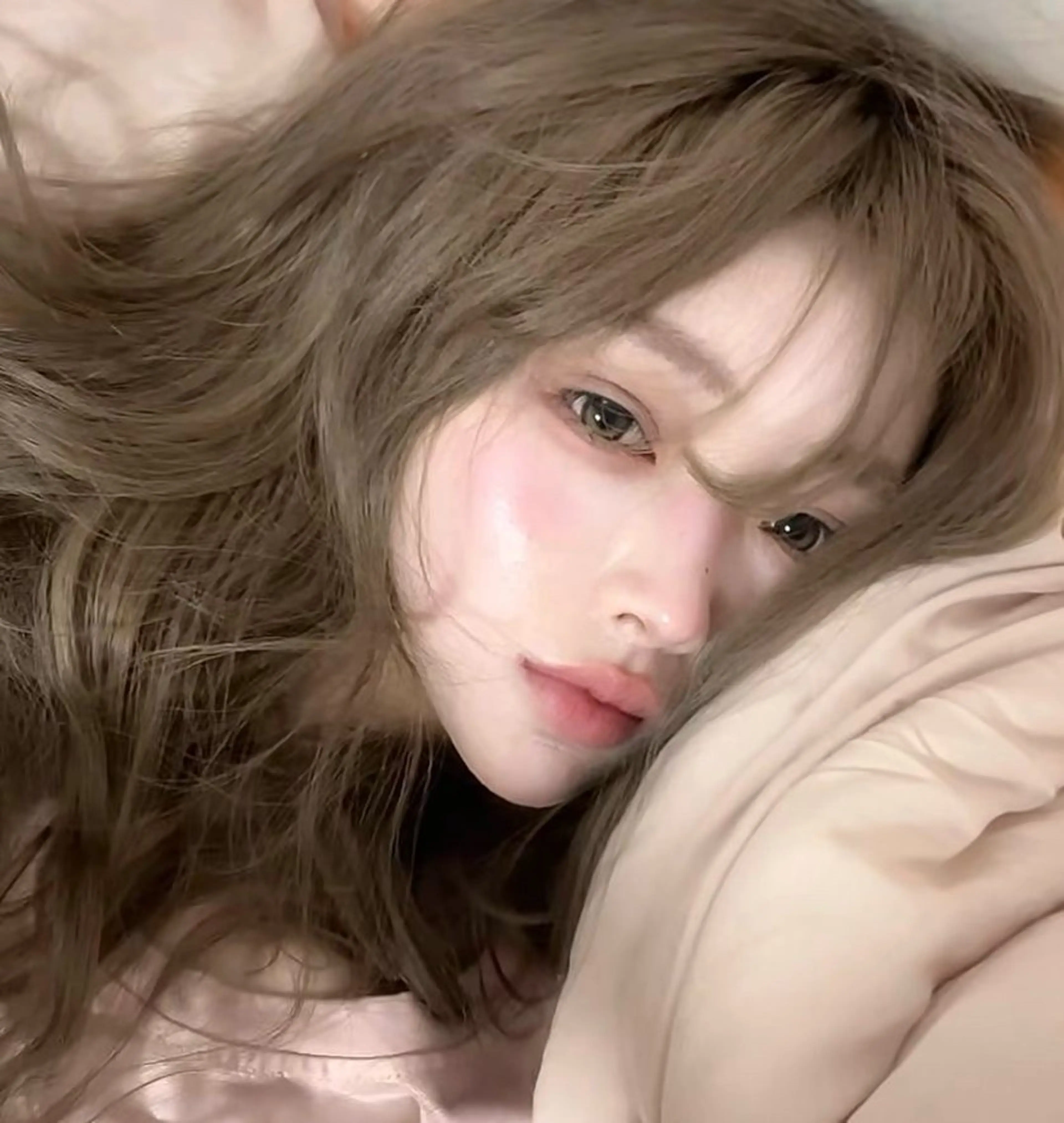 ロング カラー ヘアカラー トリートメント 透明感カラー×艶🩶 🌟YOSHIKIのヘアスタイル