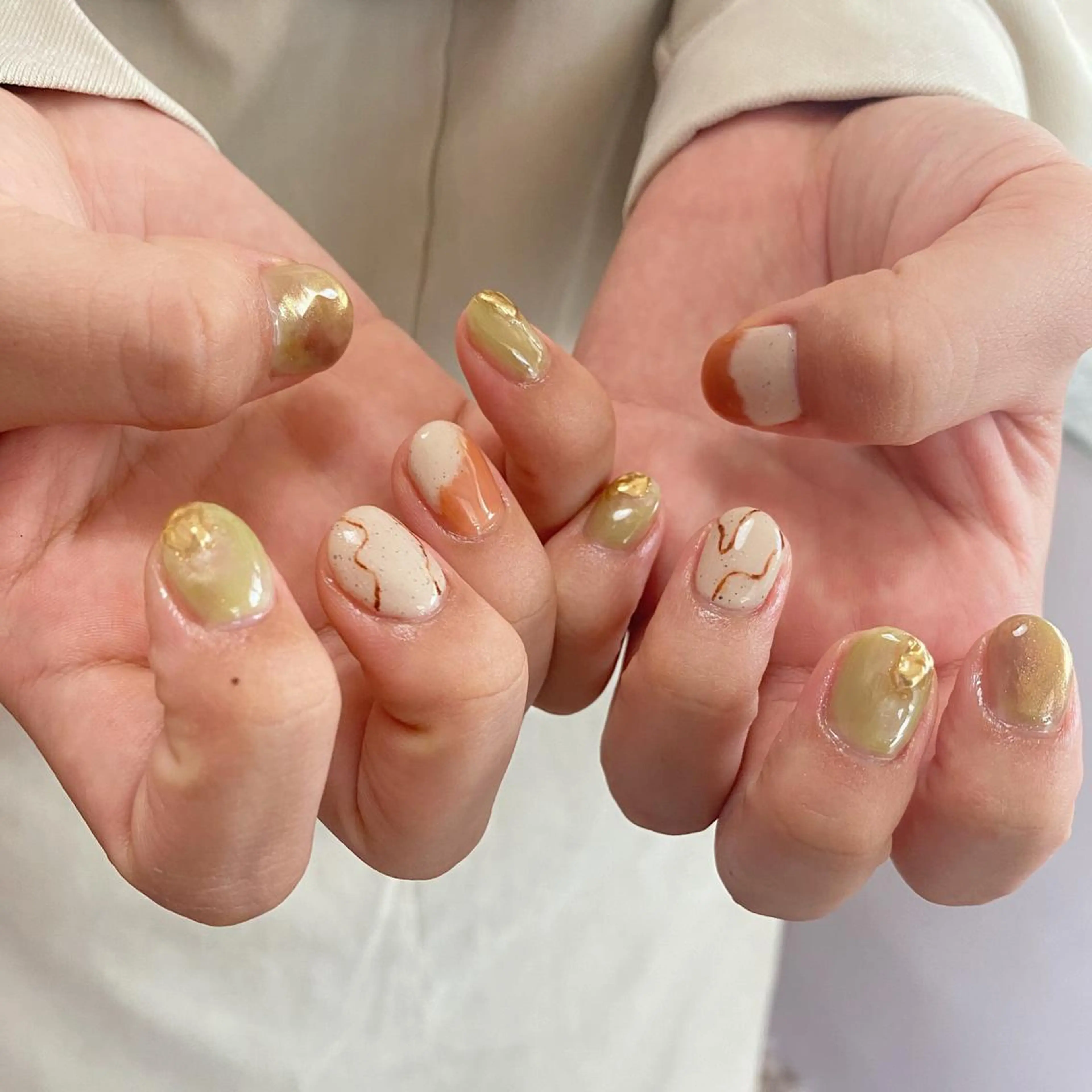ネイル ニュアンスネイル 春ネイル lcoco nailのネイルデザイン