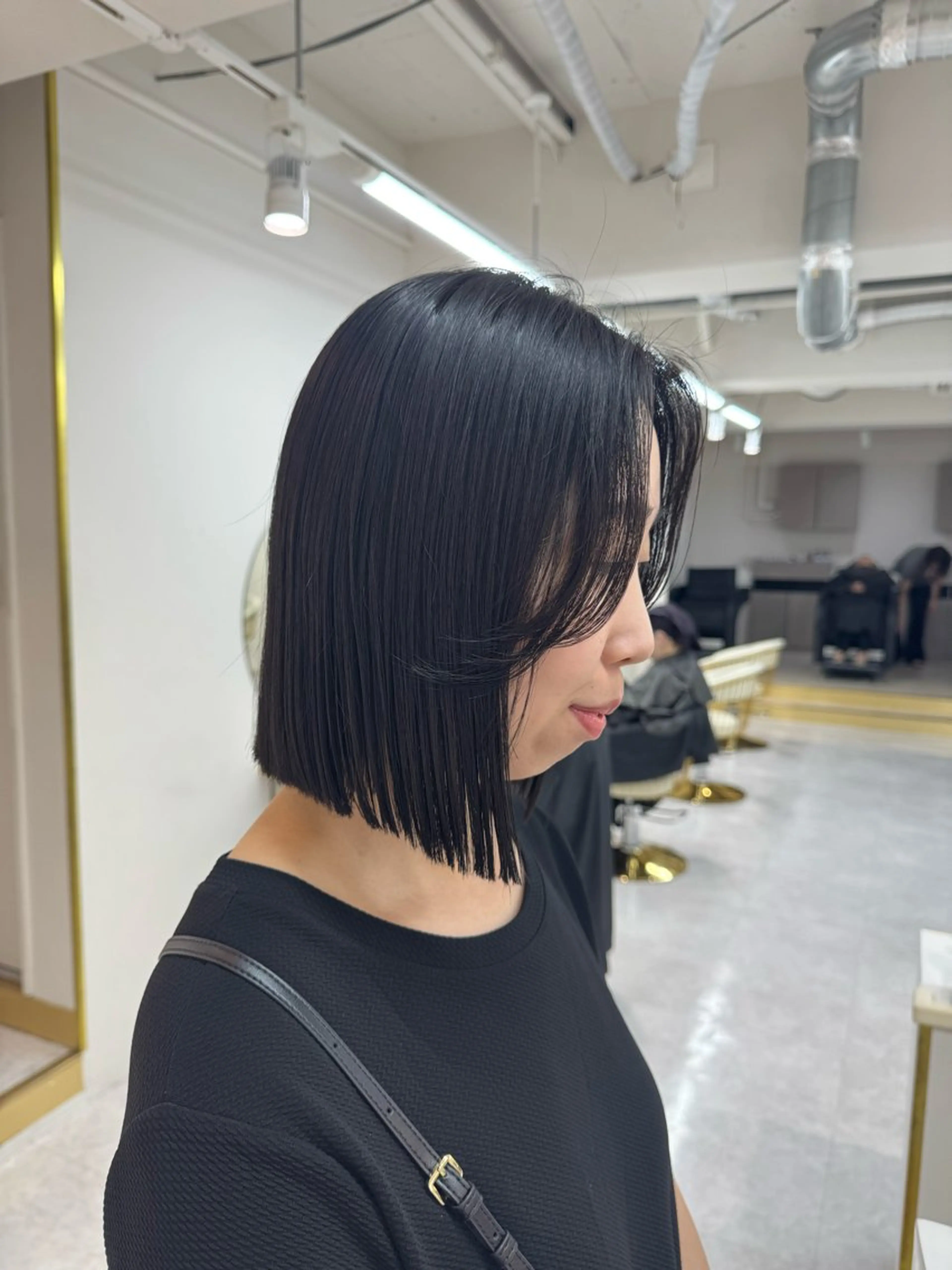 ミディアム REI /艶髪/透明 感カラー/ボブのヘアスタイル