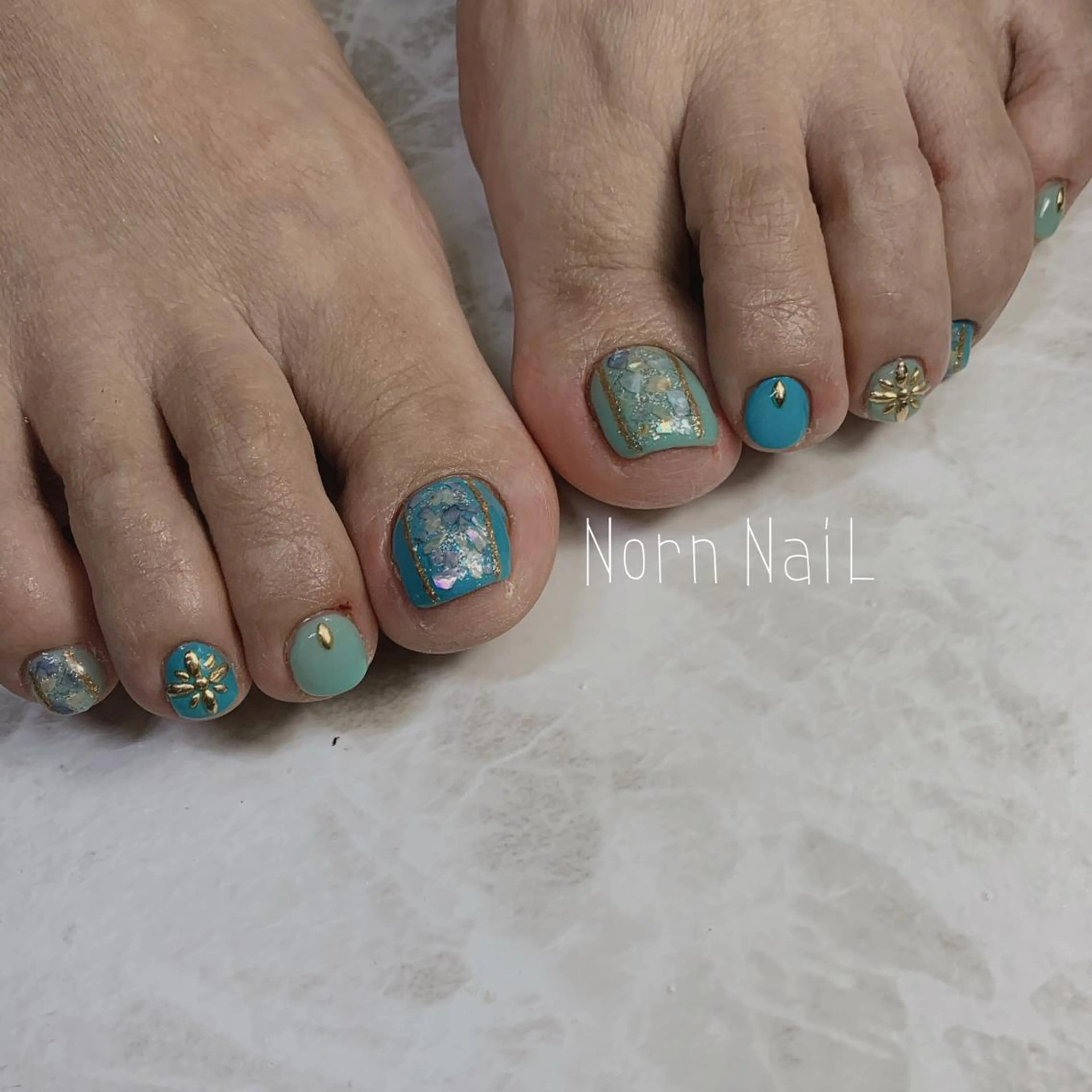 ネイル フットネイル U Ayaのネイルデザイン