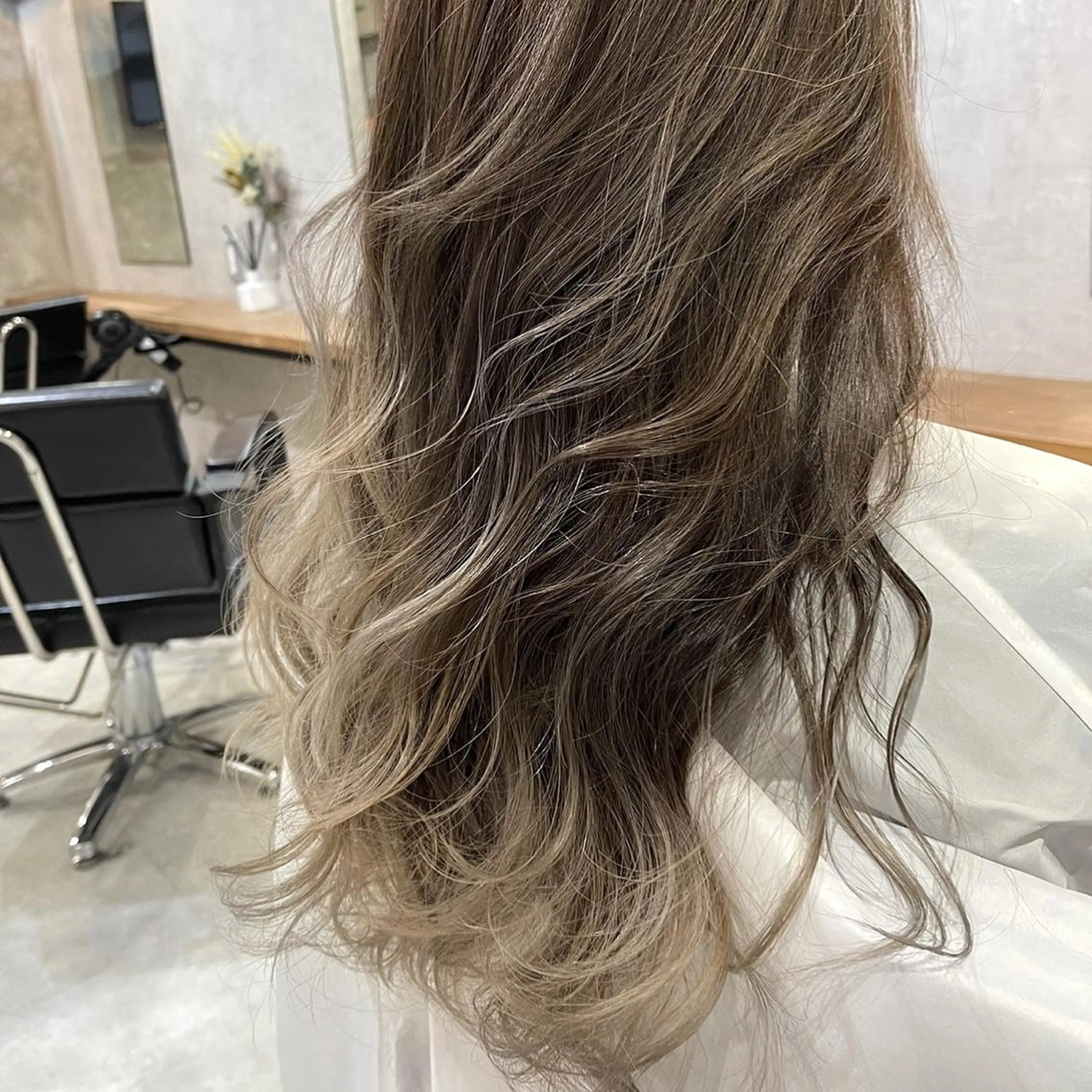 ロング カラー ヘアアレンジ ブリーチ グラデーションカラー カット ヘアカラー トリートメント 松井那津子 /ハイライトブリーチのヘアスタイル