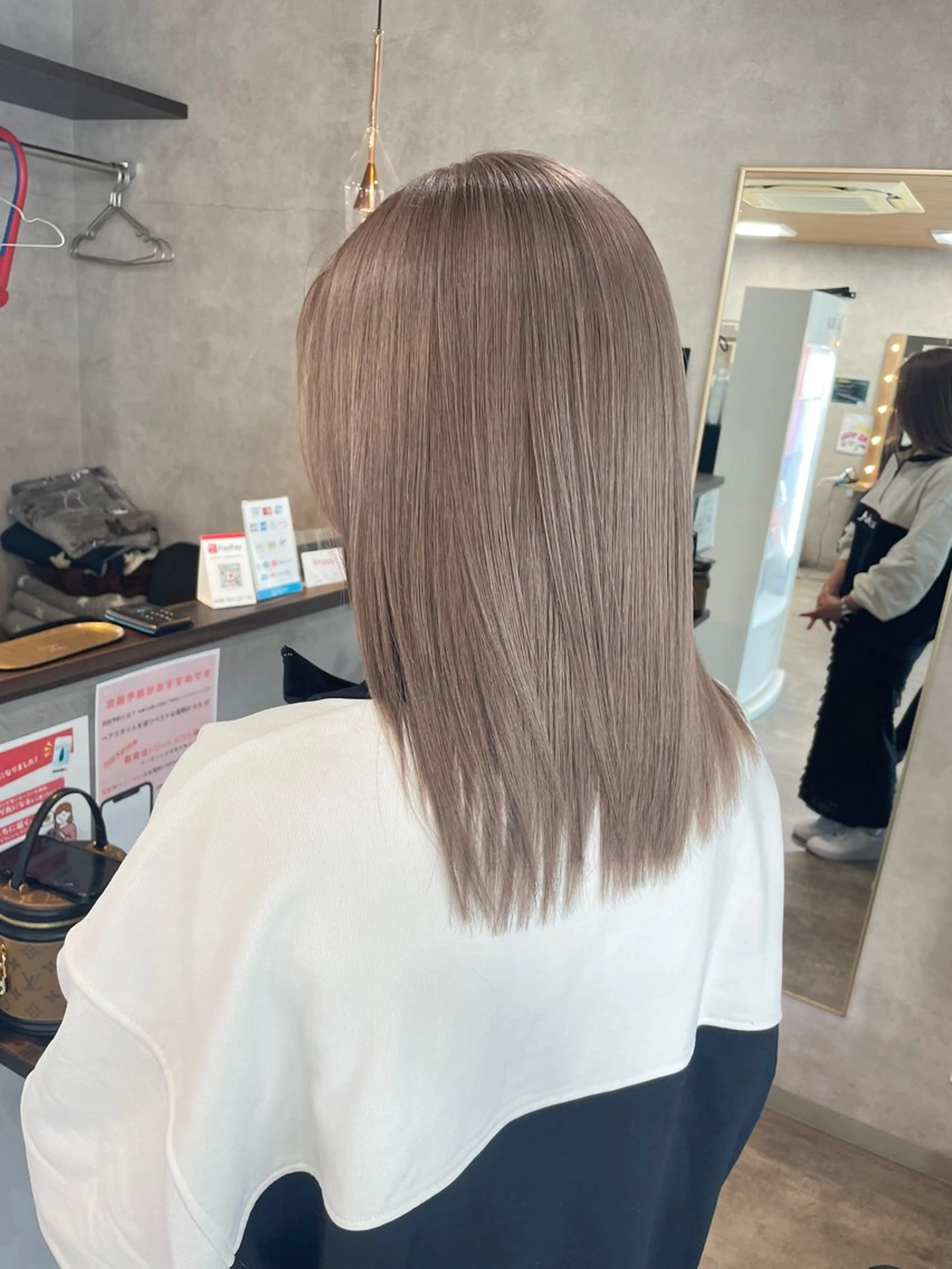 セミロング カラー ブリーチ ハイトーンカラー ヘアカラー RIENS / ayu ♡のヘアスタイル