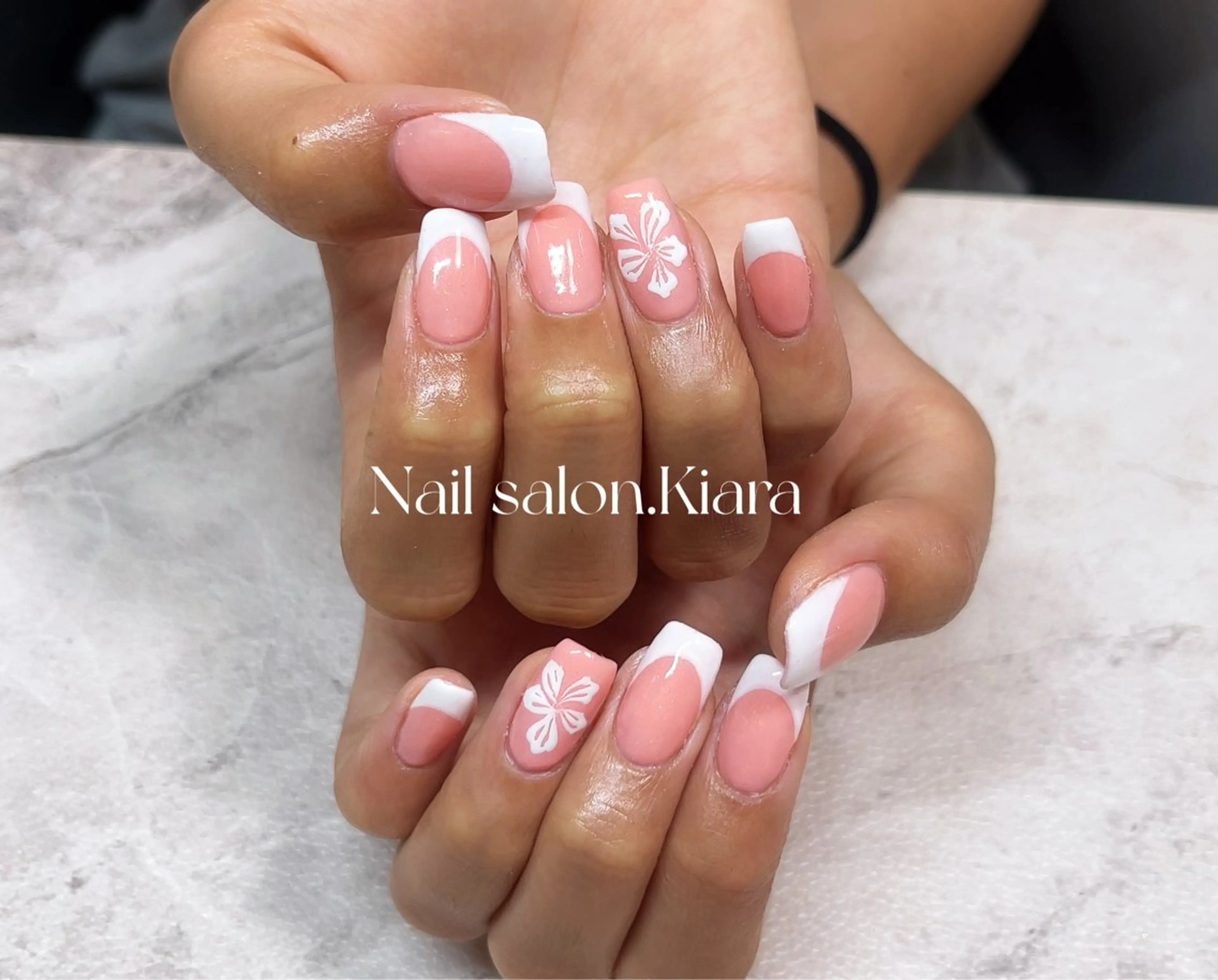 ネイル アートネイル フレンチネイル 🍭Kiara Nail🍭のネイルデザイン