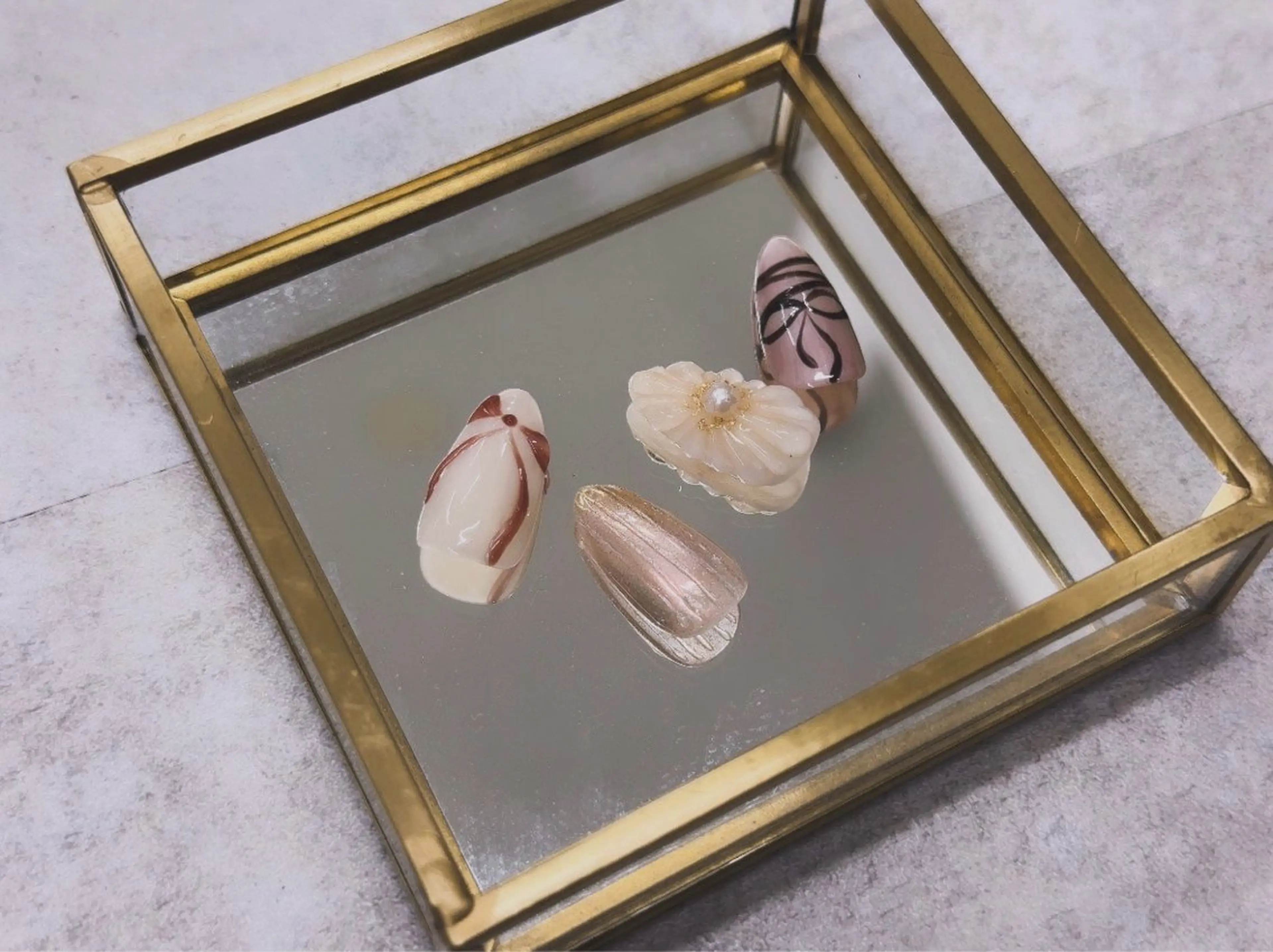 ネイル アートネイル 五百路 蛍来のネイルデザイン