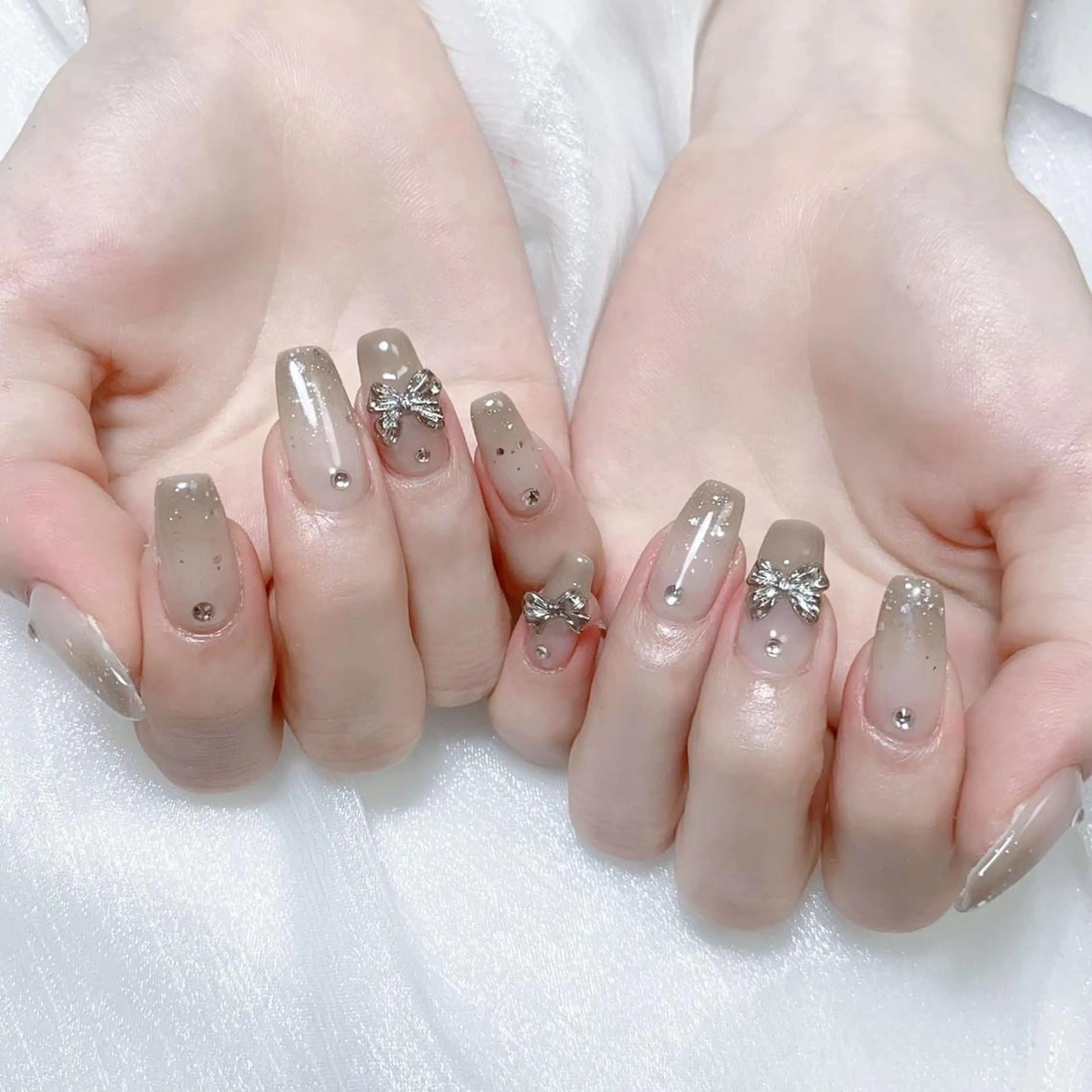 ネイル ハンドネイル NAILサロン 木にいるのネイルデザイン