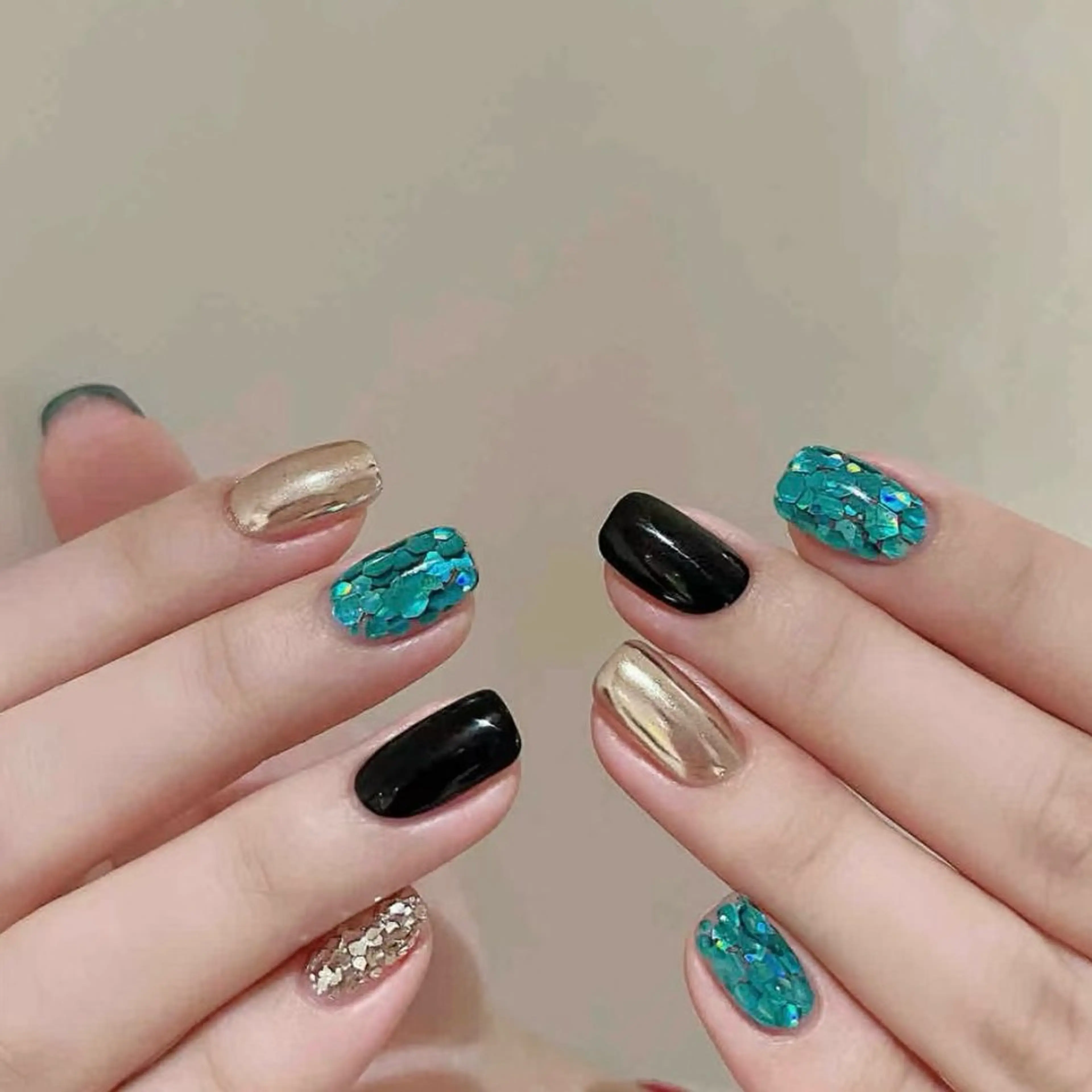 ネイル W Vivienのネイルデザイン