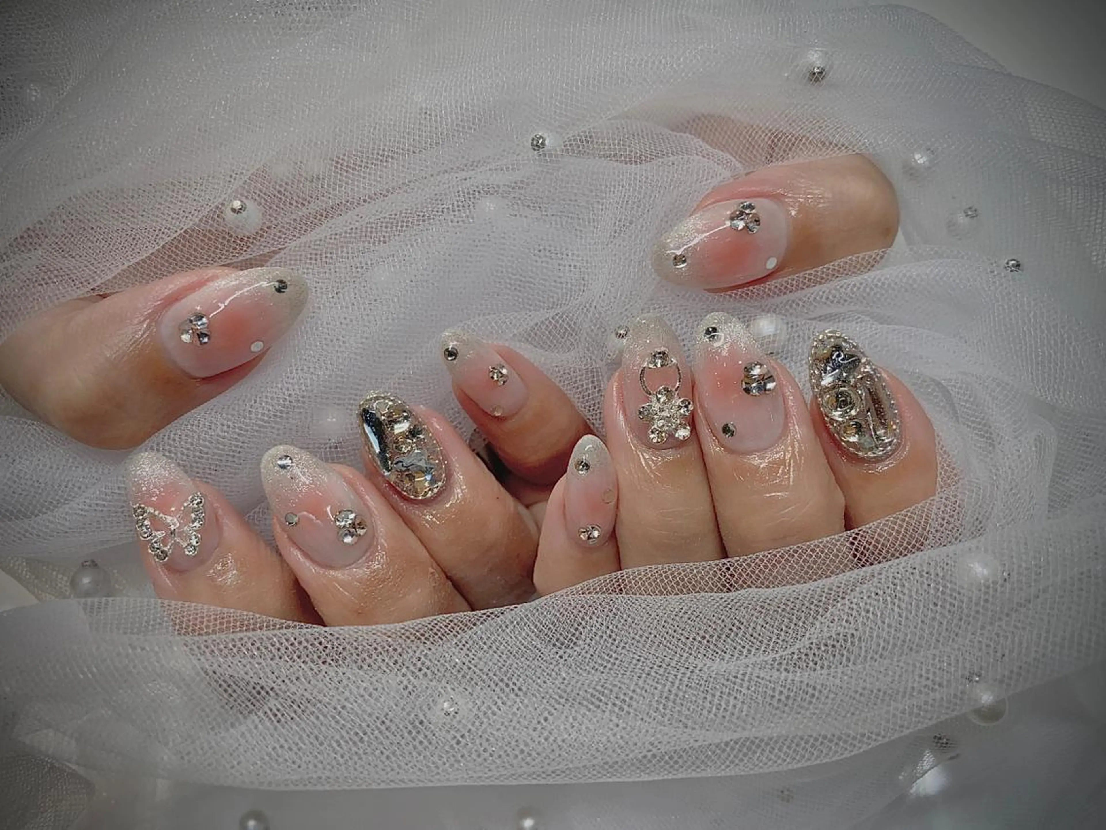 ネイル I-nailロング /ワンホン/キラキラのネイルデザイン