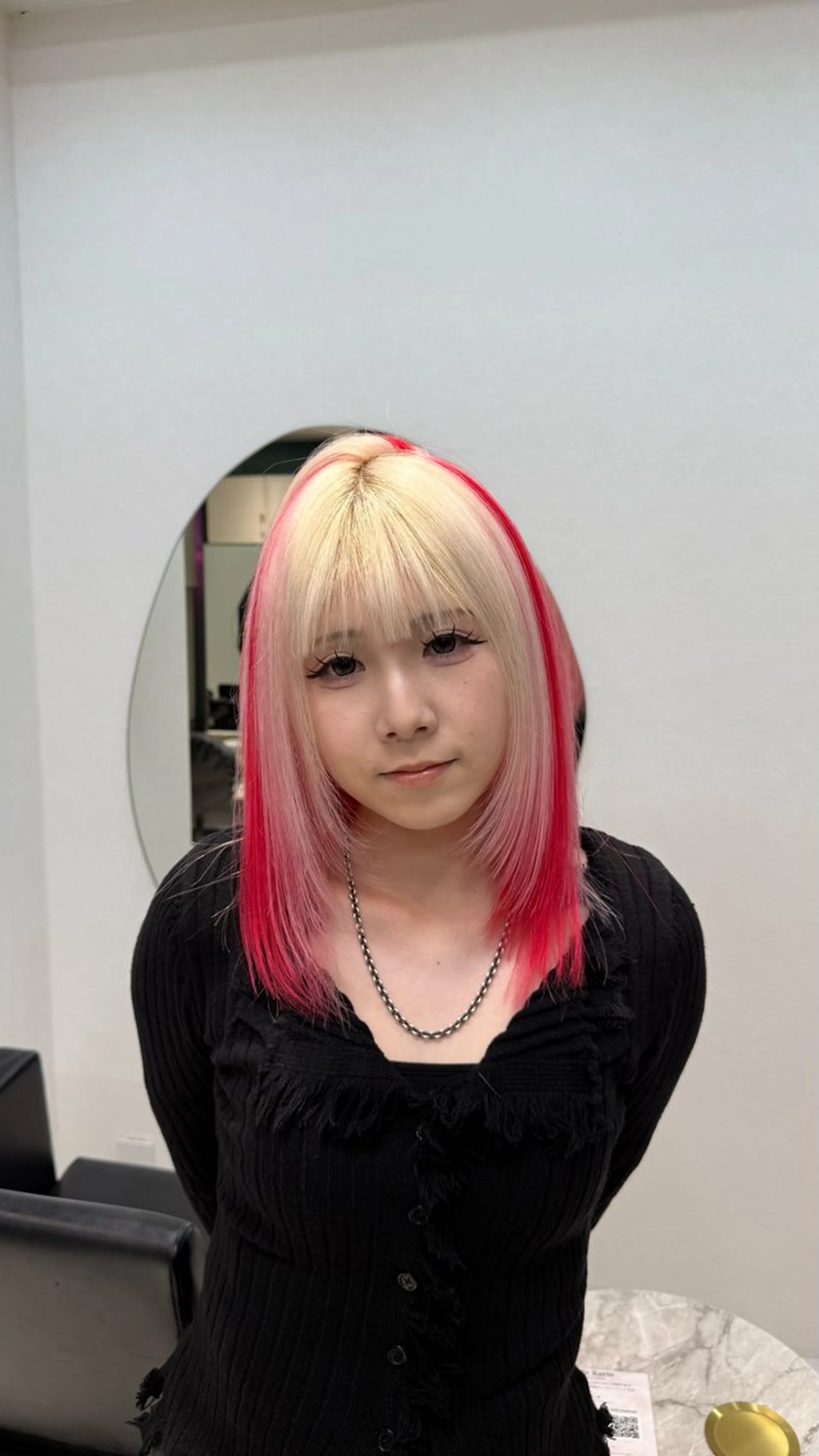 ロング カラー ヘアアレンジ ベージュカラー ブリーチ ブロンド デザインカラー ミルクティーベージュ ヘアカラー ハイトーン特化/ 複雑履歴修正/拓真のヘアスタイル