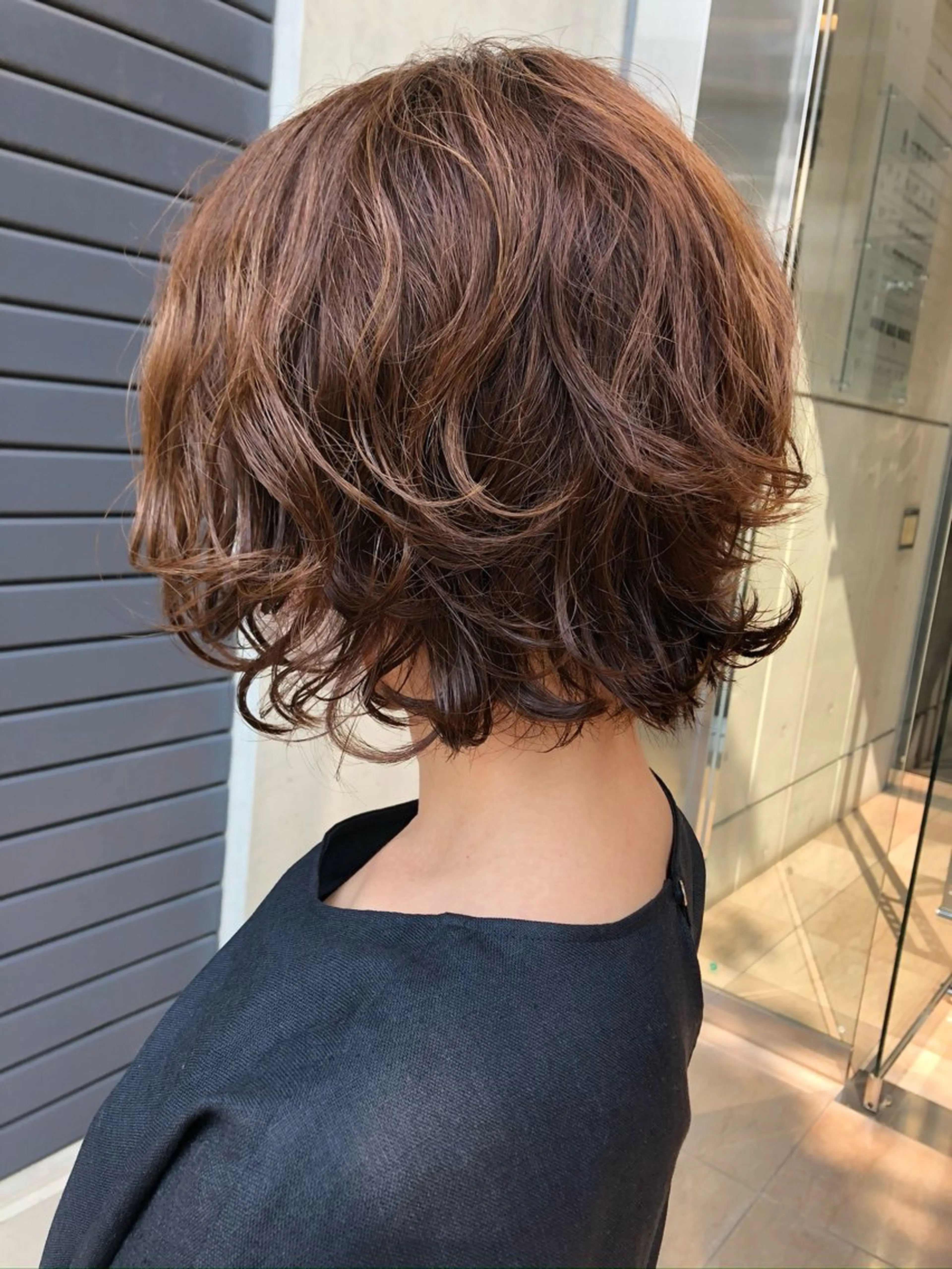 ショート カラー くせ毛 カット ヘアカラー トリートメント IKU ミニボブ名古屋のヘアスタイル
