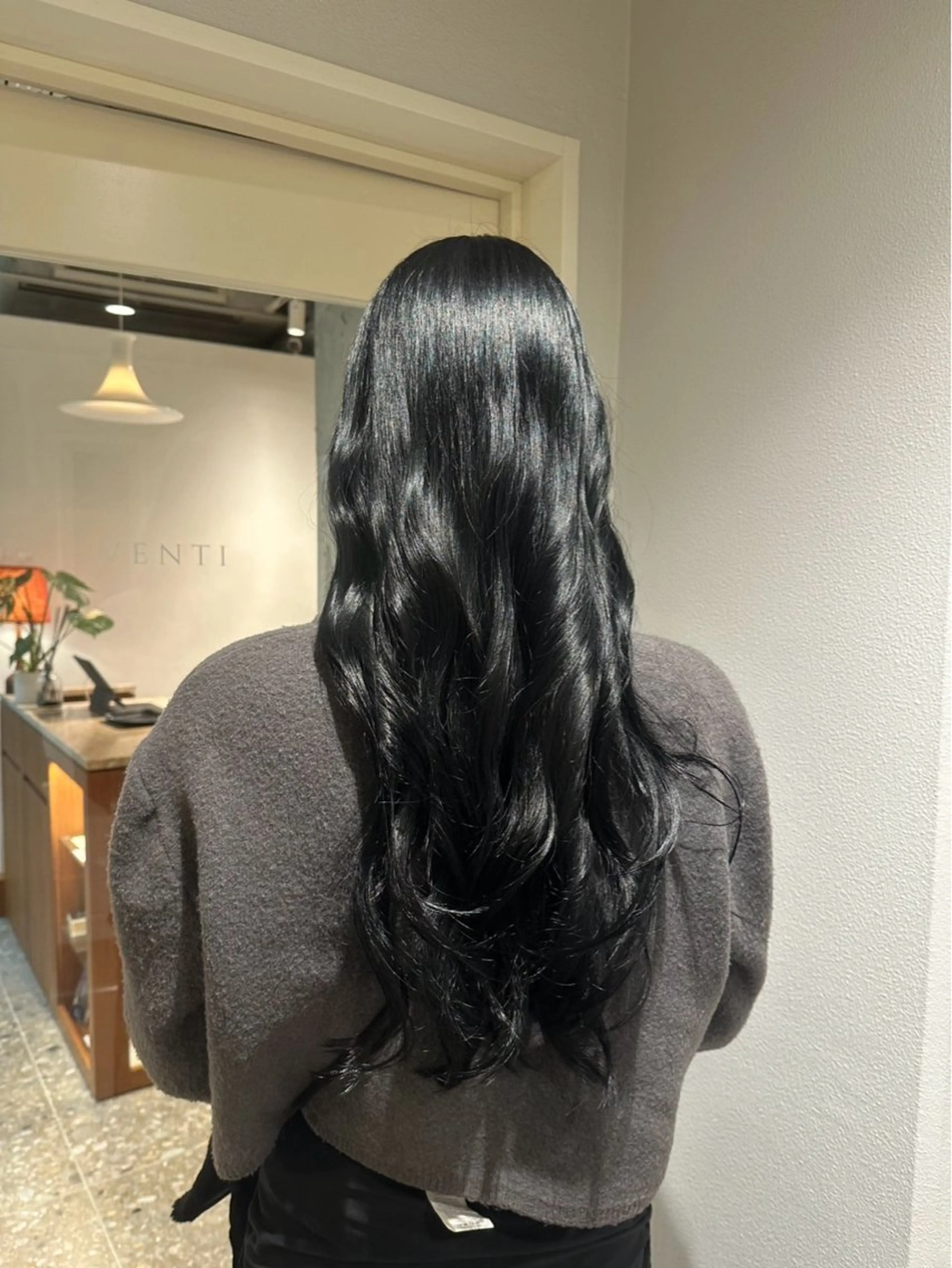 ロング 金澤 花のヘアスタイル