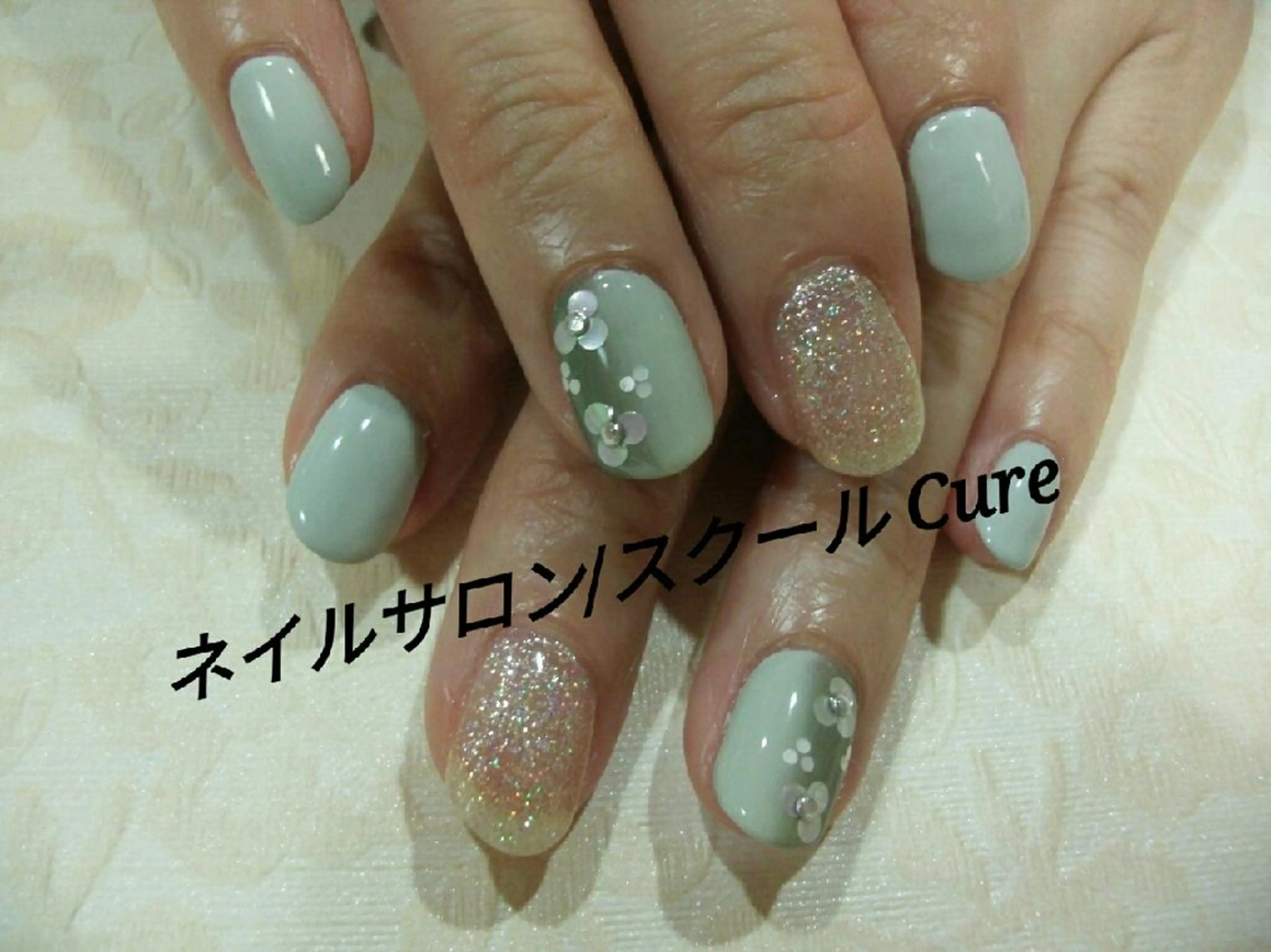 ミディアム ネイル ハンドネイル ネイルサロン Cureのネイルデザイン