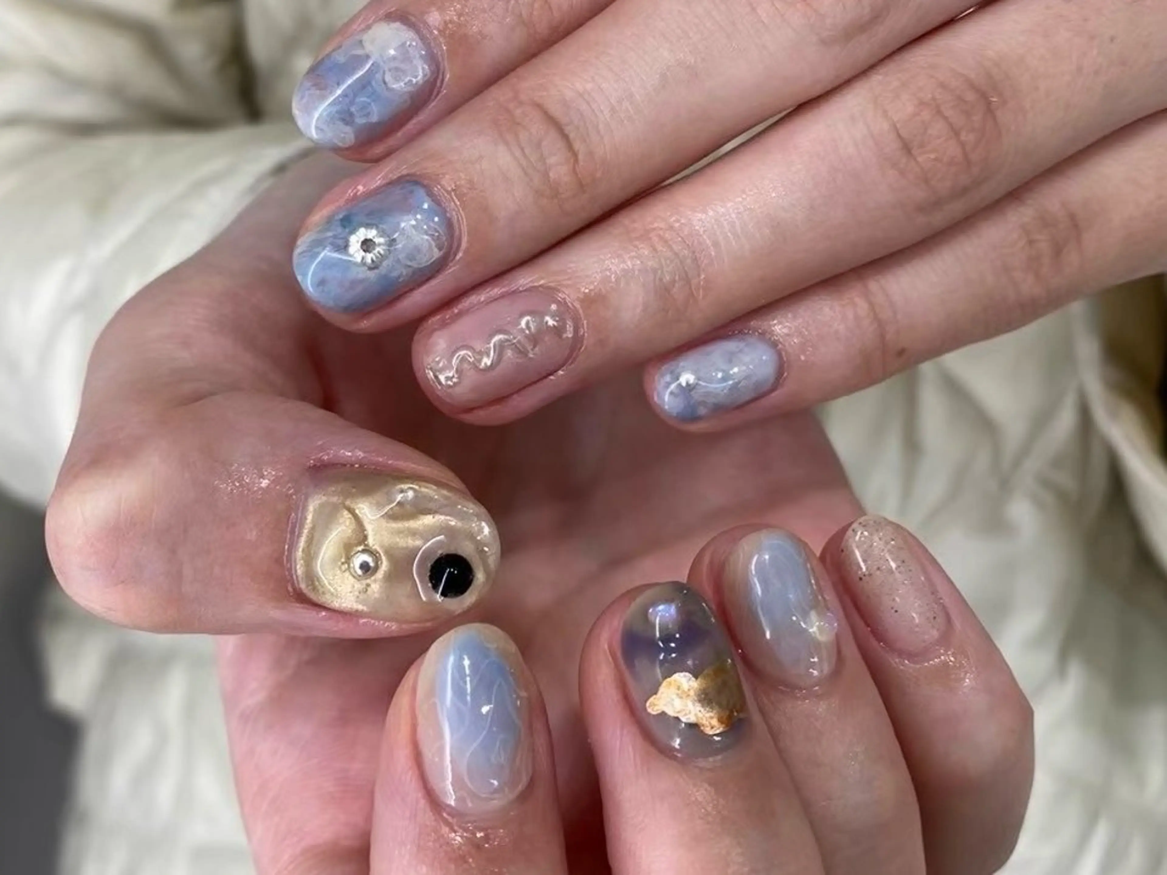 ネイル オーロラネイル マグネットネイル ニュアンスネイル シンプルネイル 春ネイル ハンドネイル 草加ニュアンスネイル 🌚hersのネイルデザイン