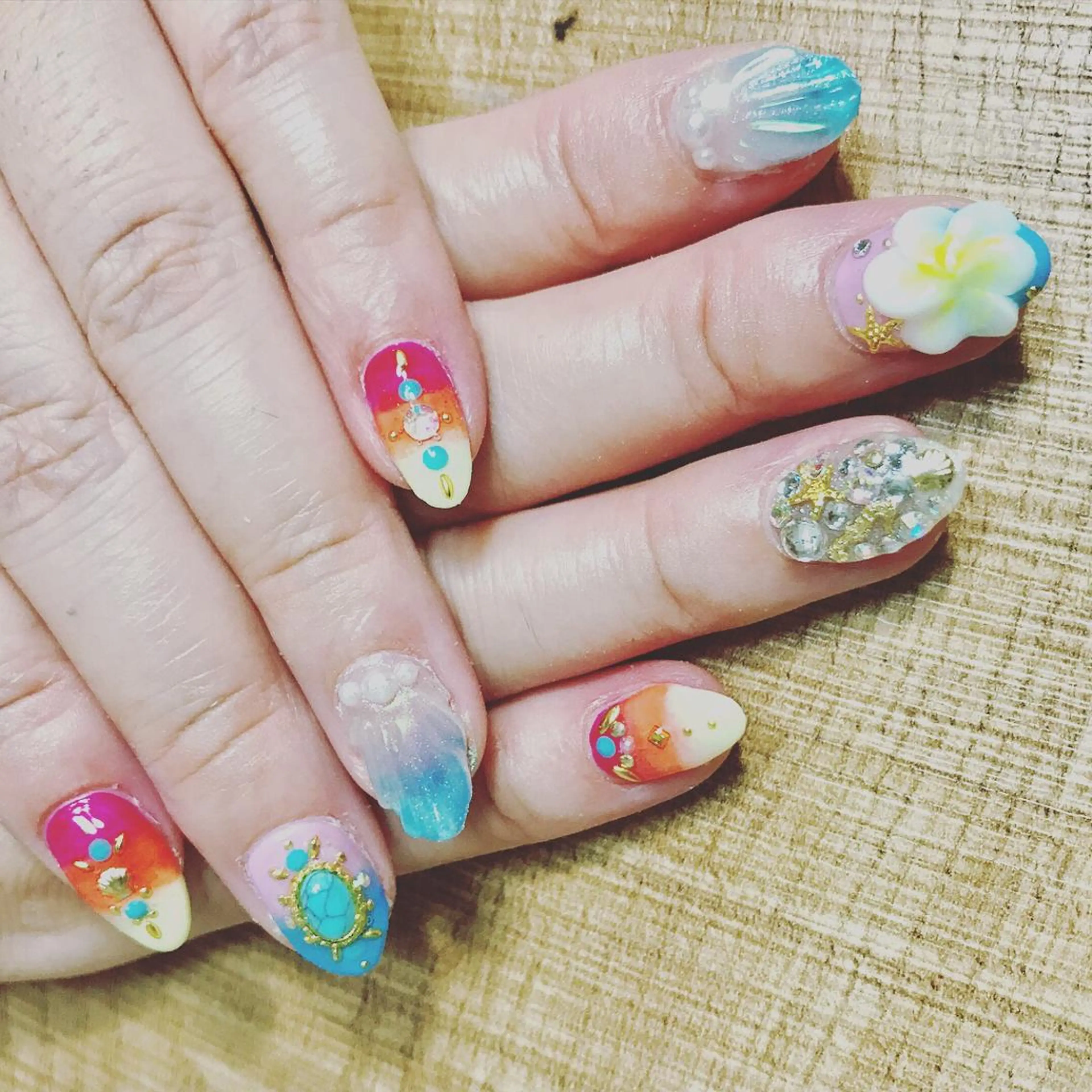 ネイル アートネイル 安藤 Charlotteのネイルデザイン