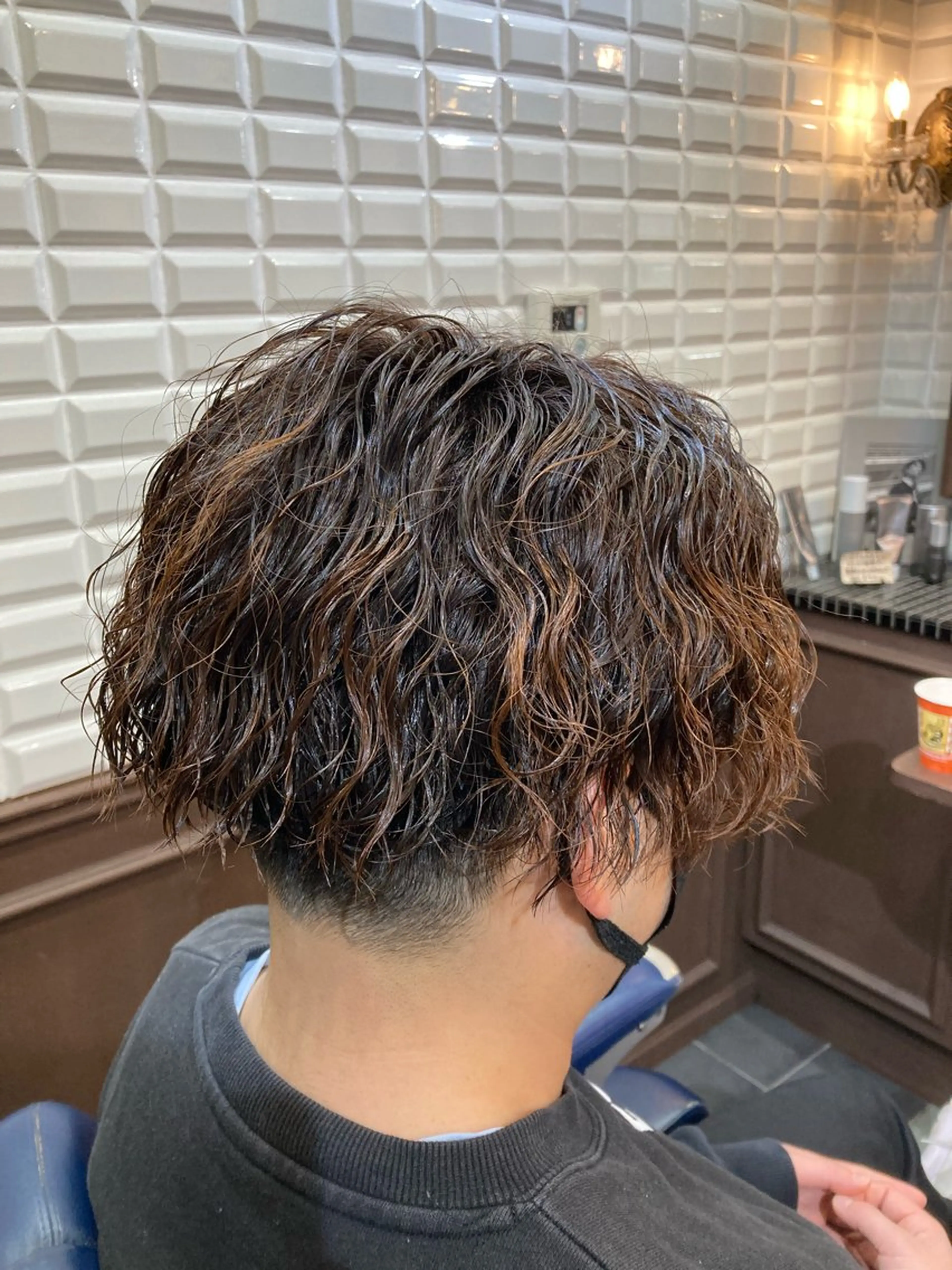 ショート パーマ メンズ フェードカット メンズハイライト メンズメッシュ メンズパーマ スキンフェード カット ヘアカラー パーマ トリートメント ルピナス中田店長 山口大地のヘアスタイル