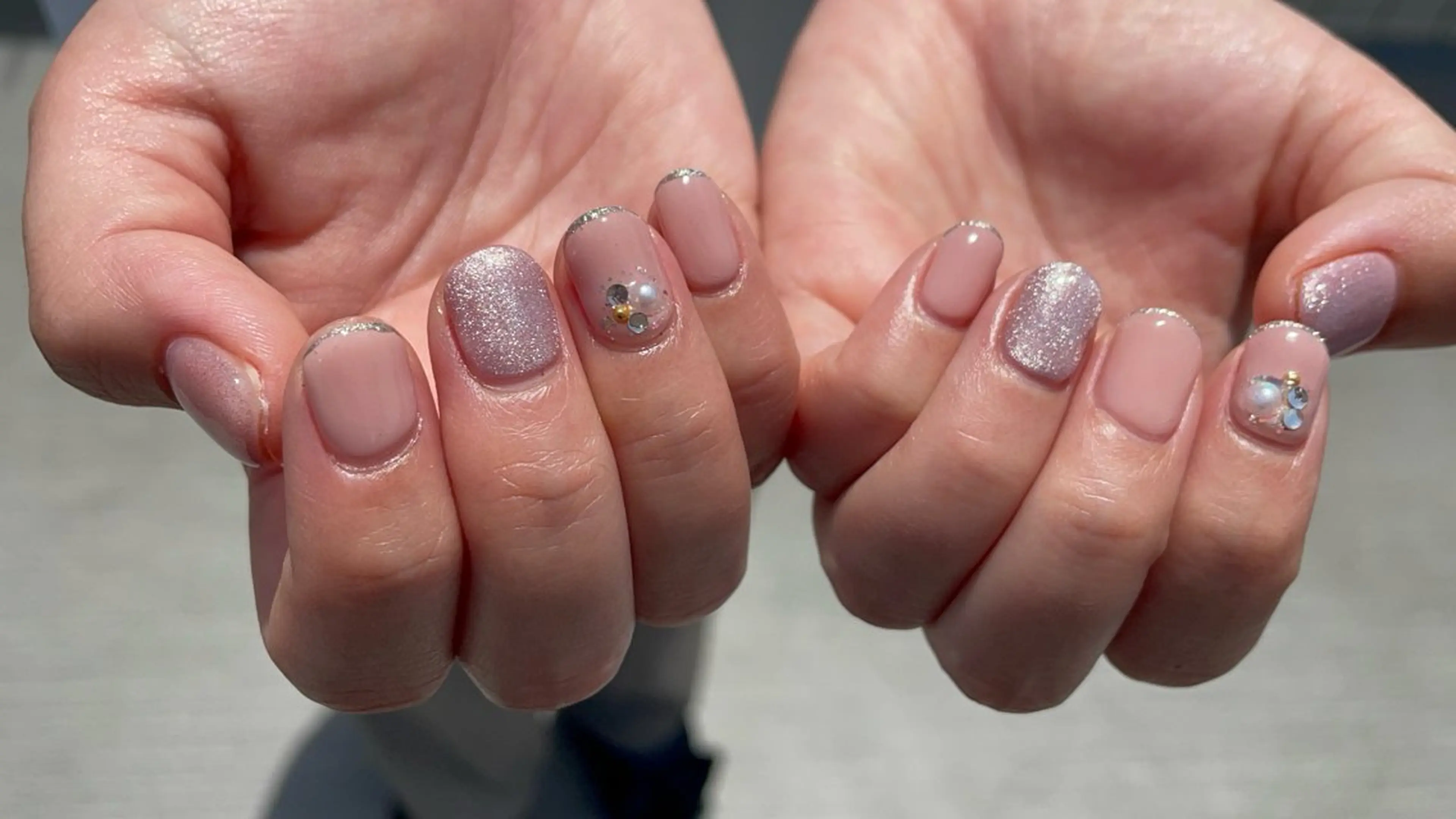 【minimo限定価格】シンプルデザイン⭐︎爪周りのケア付きの写真