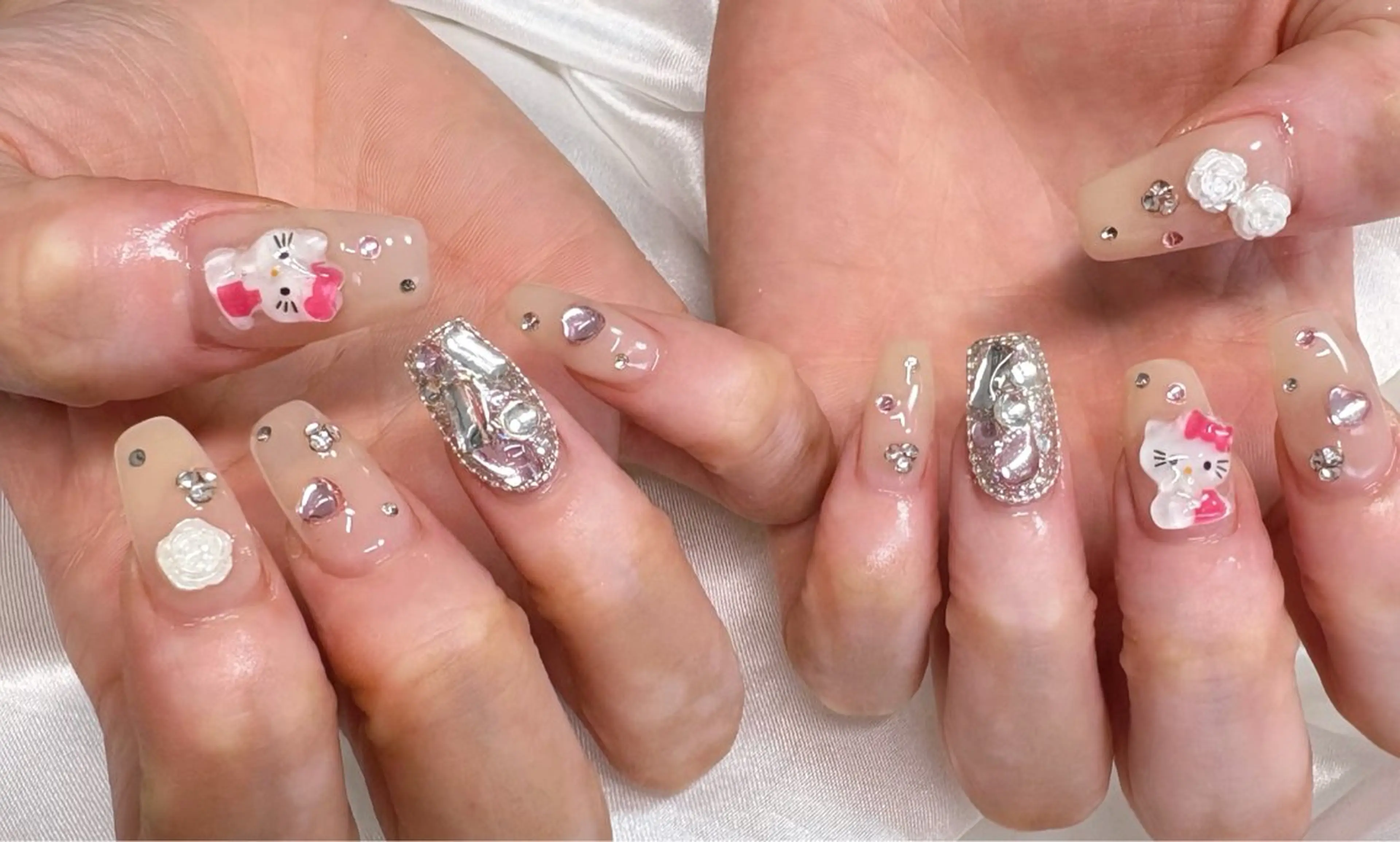 ネイル ロングネイル ワンホンネイル ハンドネイル celica所属・松田 由真のネイルデザイン