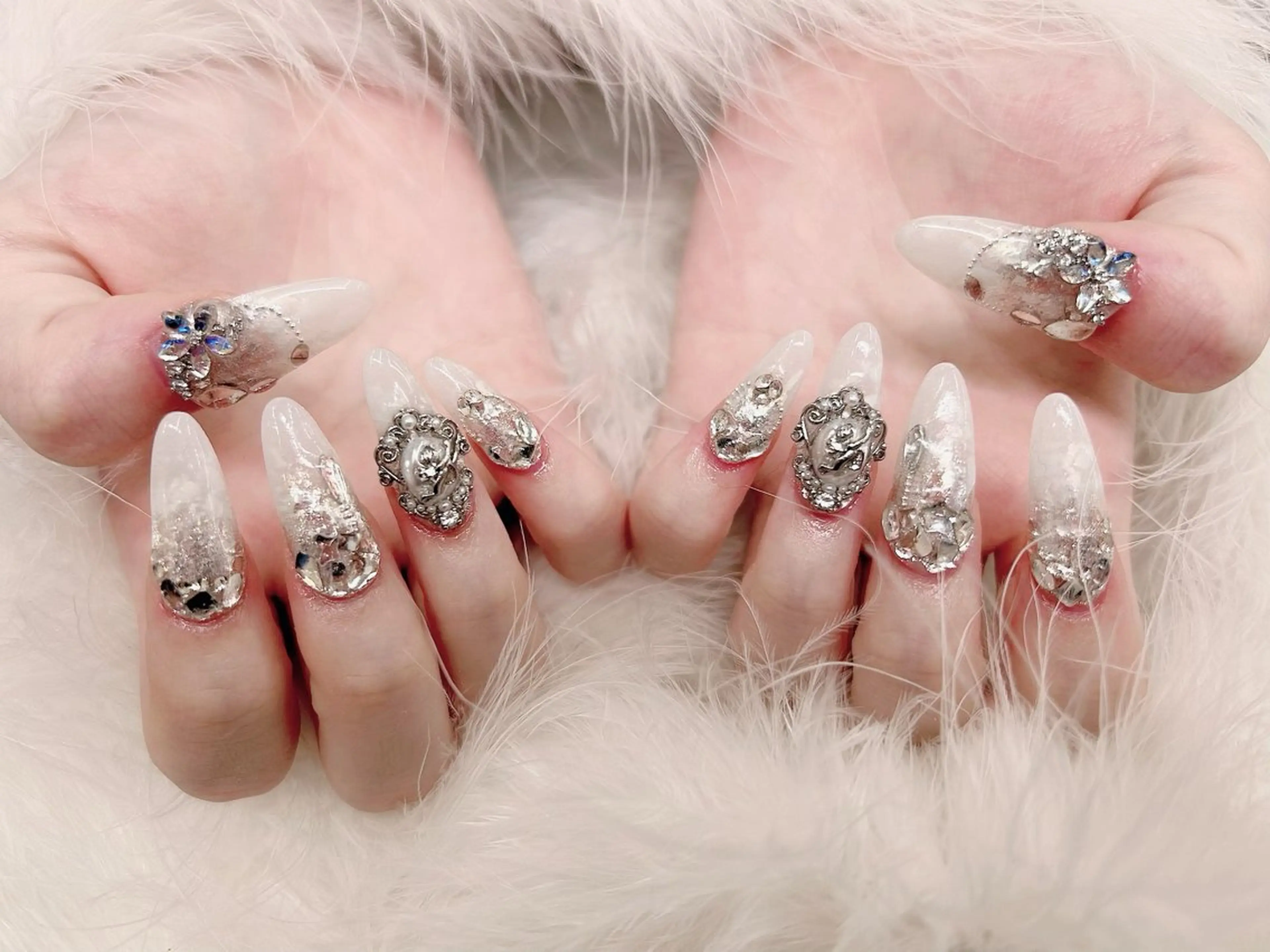 ネイル ネイルサロンクイーン 東京/新宿/大久保のネイルデザイン